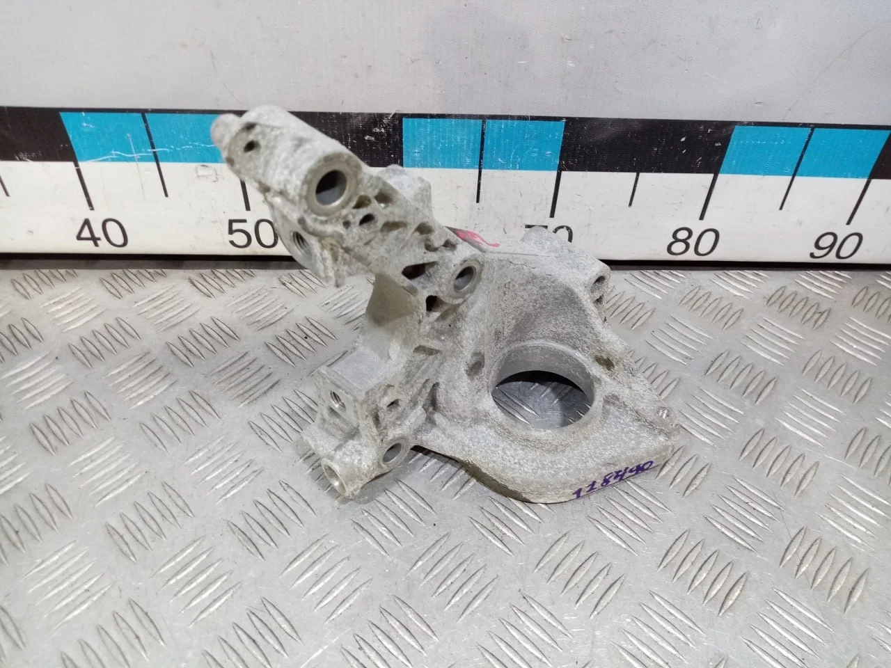 [Б/У] Кронштейн опоры двигателя [Код: 00536696 ]