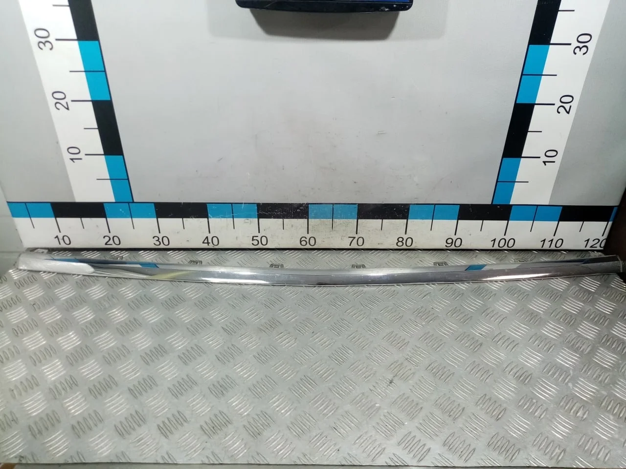 [Б/У] Молдинг переднего бампера Mercedes X253 [Код: 00599663 ]