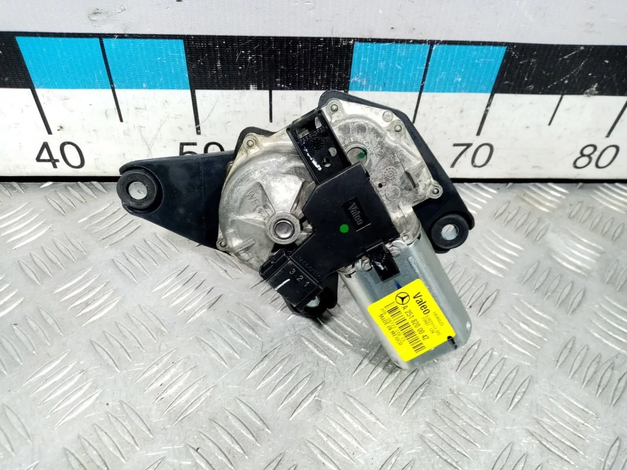 [Б/У] Моторчик заднего стеклоочистителя [Код: 00585439 ]