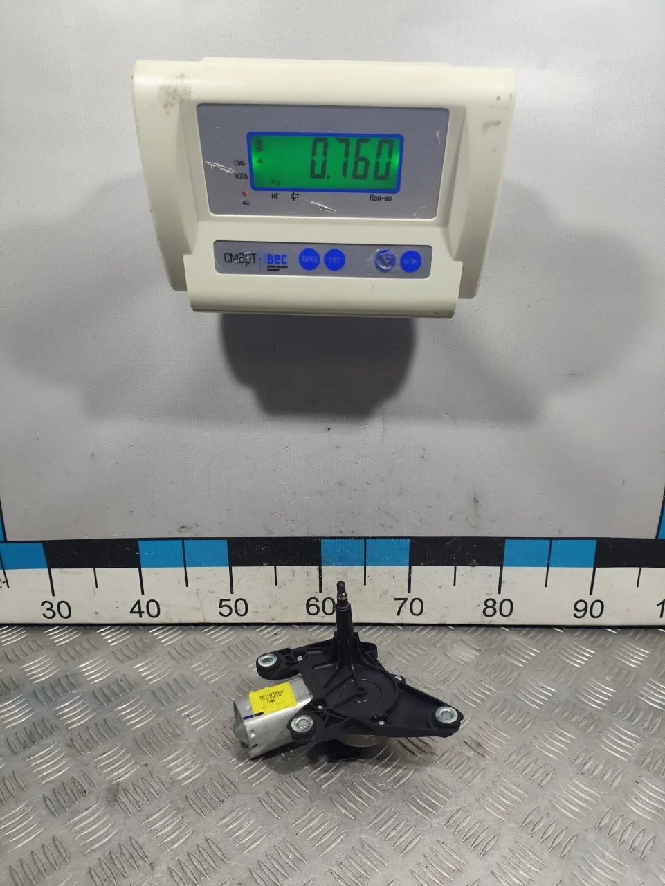 [Б/У] Моторчик заднего стеклоочистителя [Код: 00598660 ]