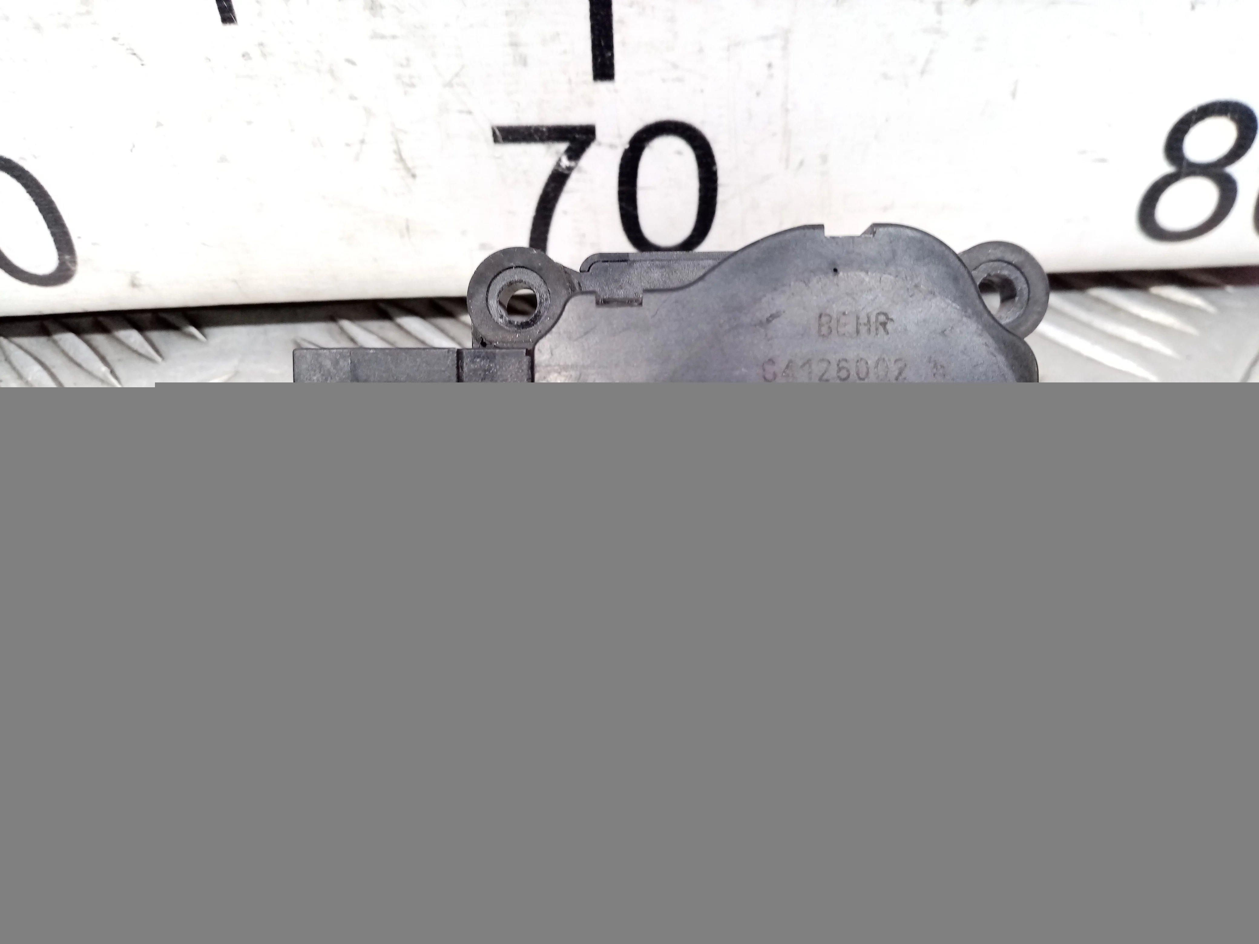 [Б/У] Моторчик заслонки отопителя Mercedes [Код: 00462240 ]