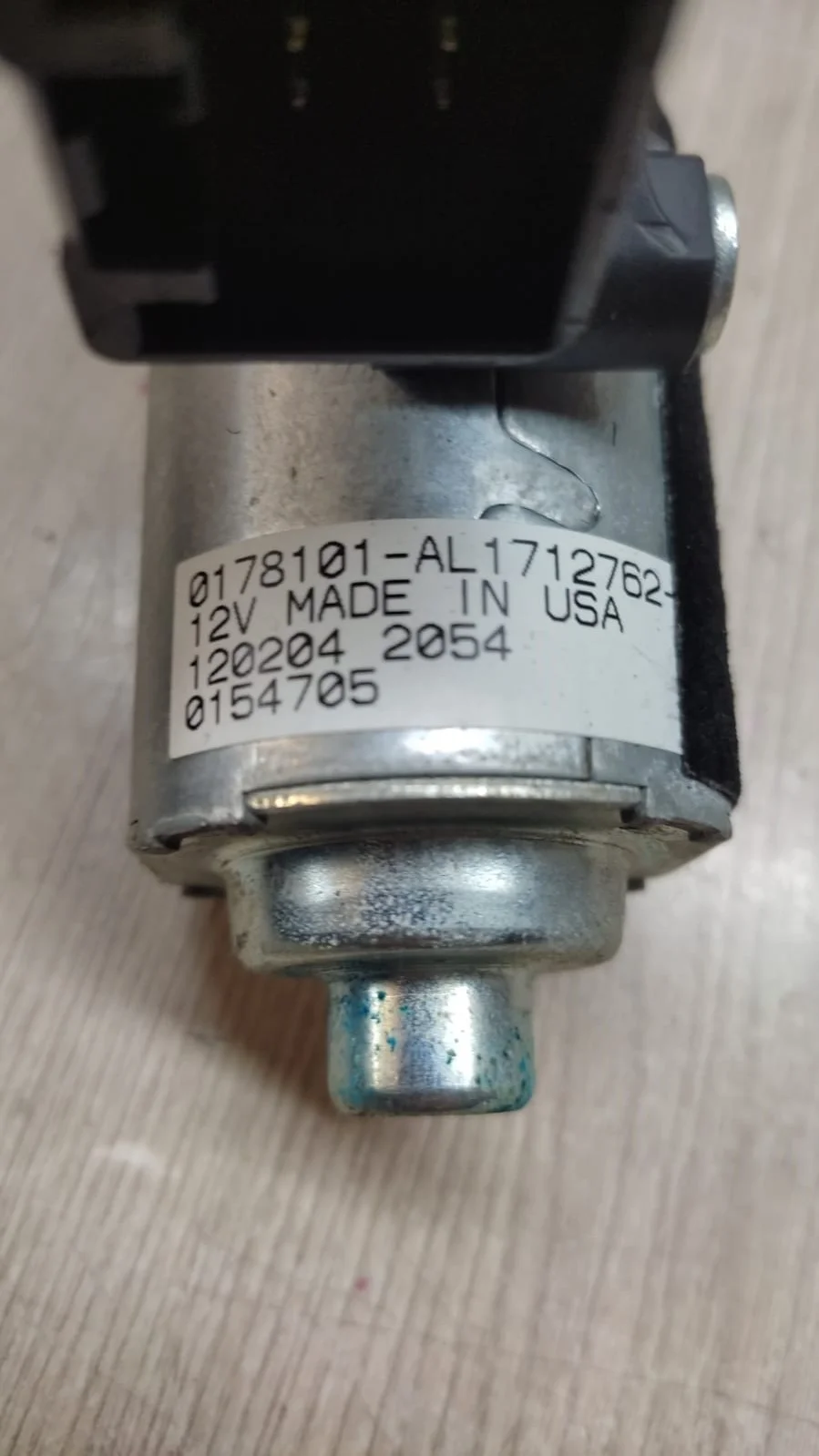 [Б/У] Моторчик люка Mercedes Benz [Код: 00415127 ]