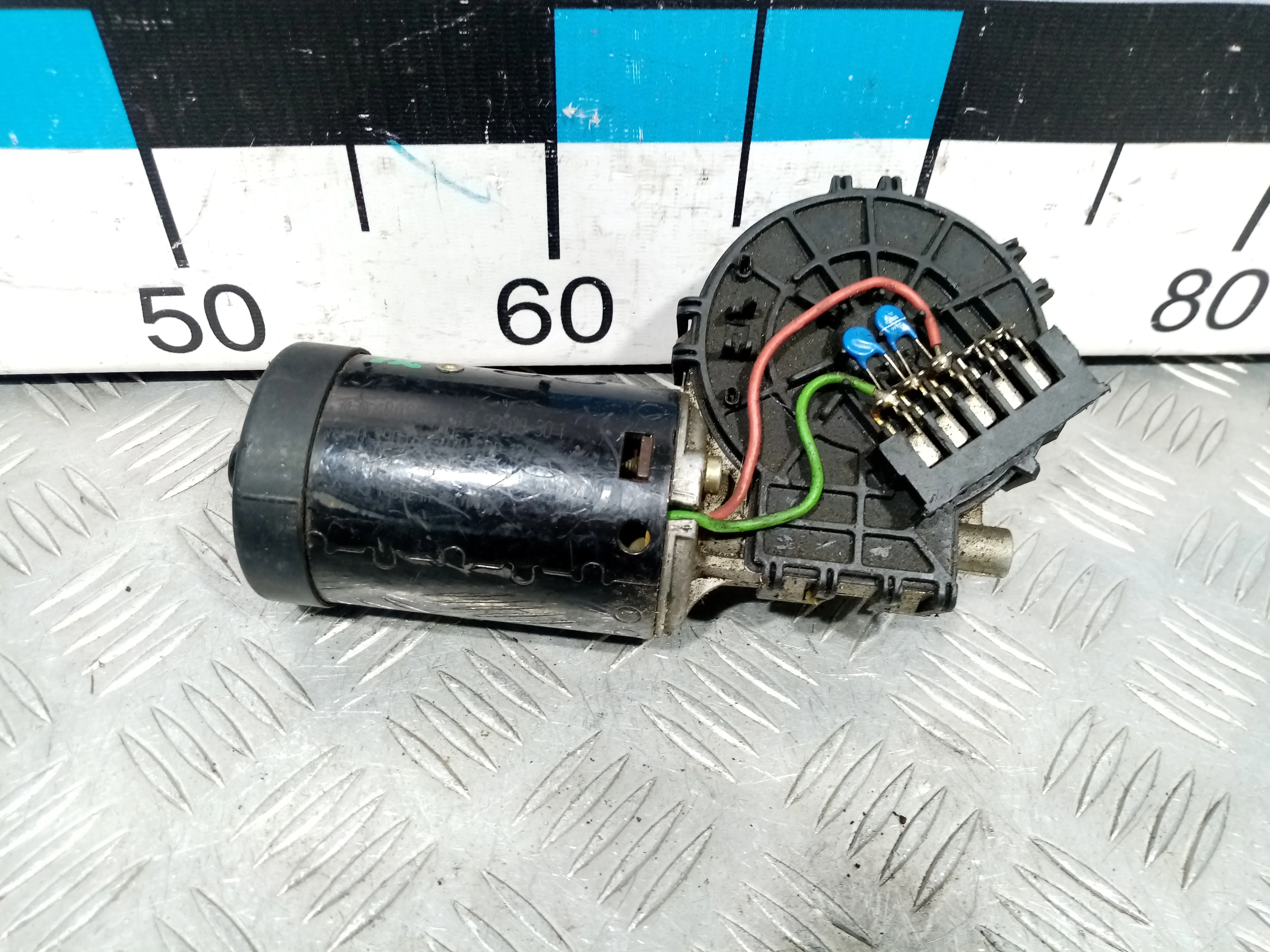 [Б/У] Моторчик стеклоочистителя передний MB W210 [Код: 00431944 ]