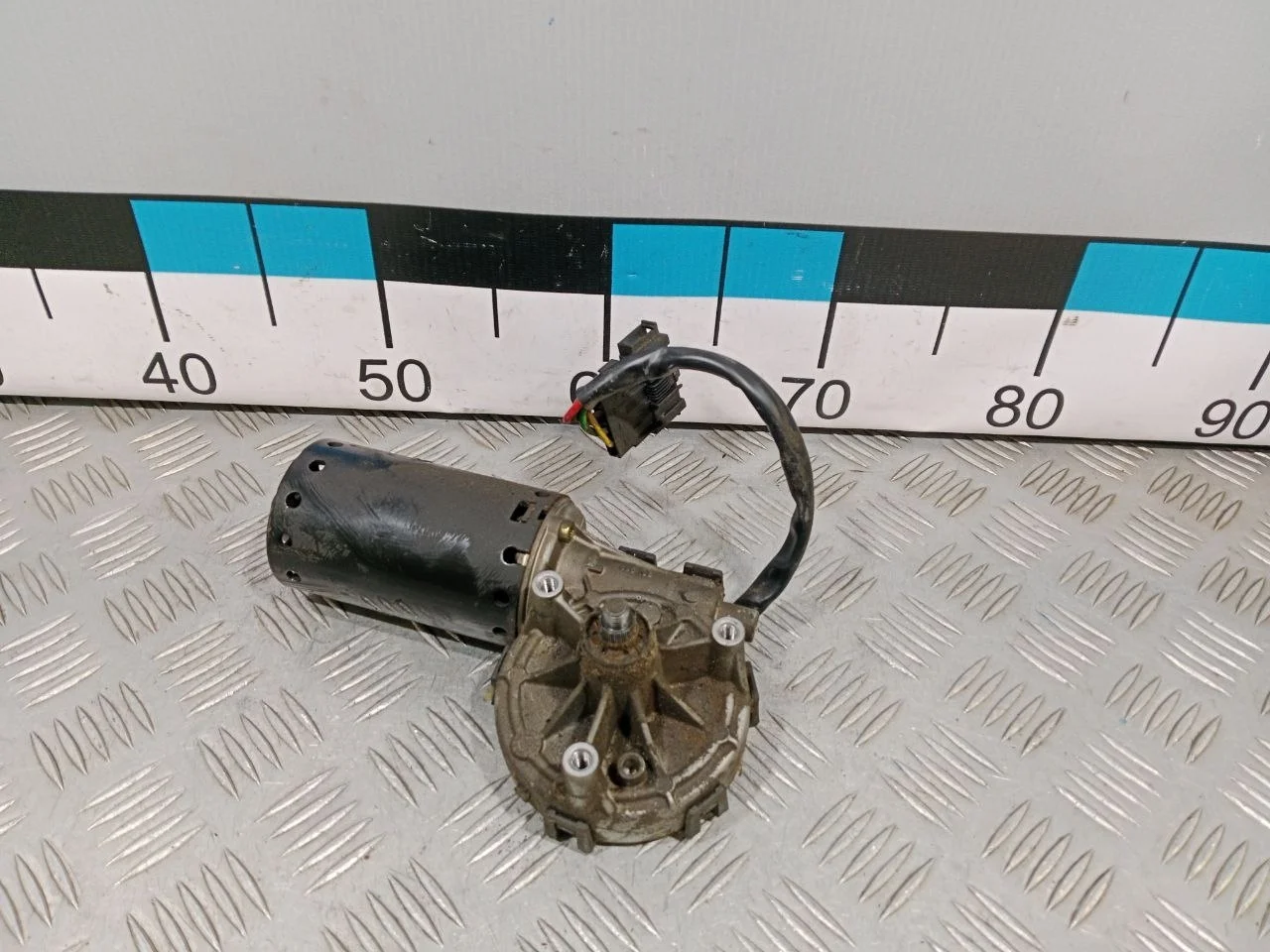 [Б/У] Моторчик стеклоочистителя передний W220 [Код: 00415602 ]