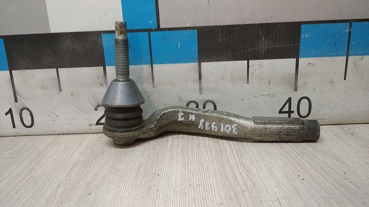 [Б/У] Наконечник рулевой правый 4-MATIC [Код: 00678122 ]