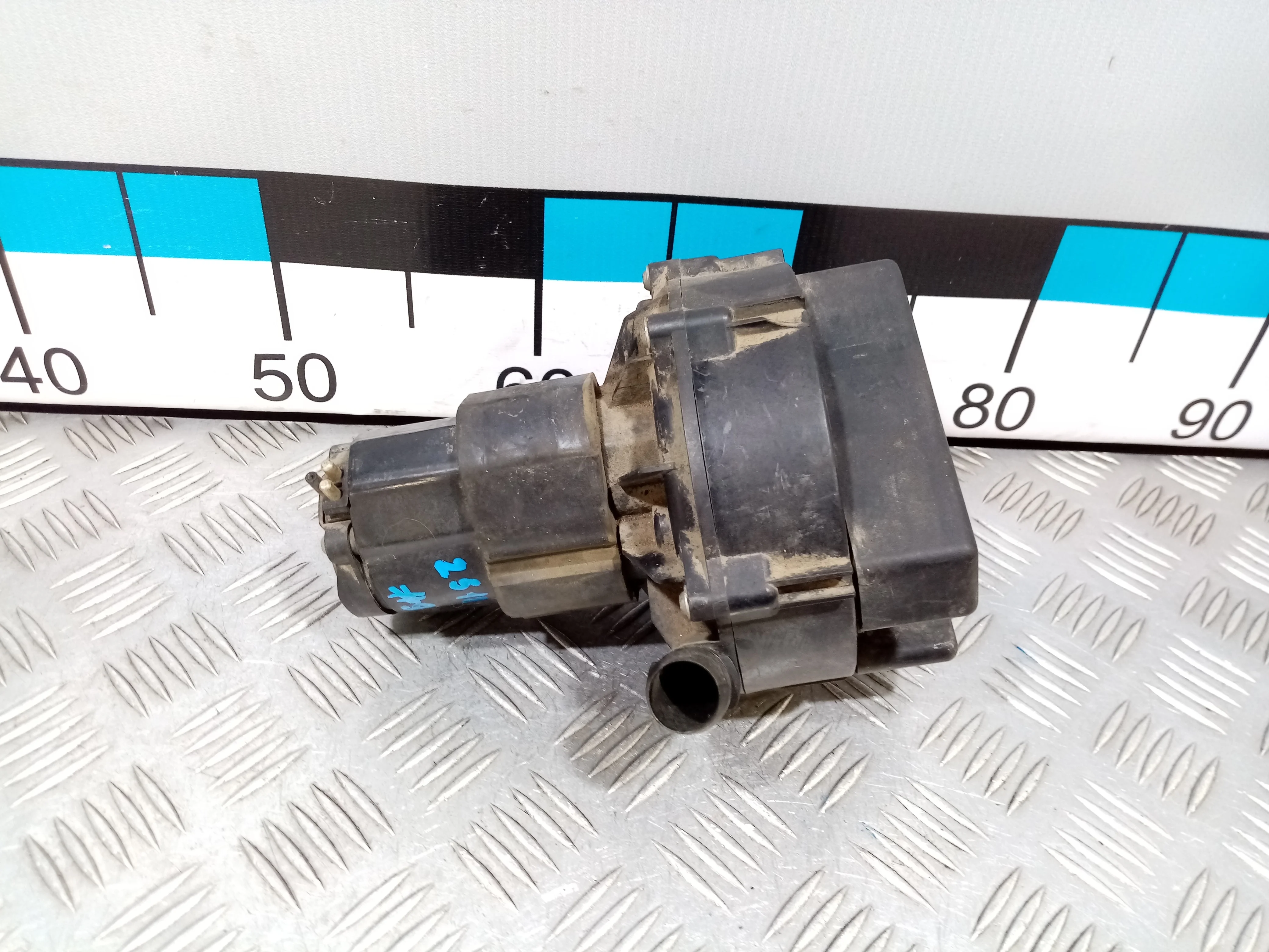 [Б/У] Насос воздушный продувки катализатора [Код: 00413357 ]