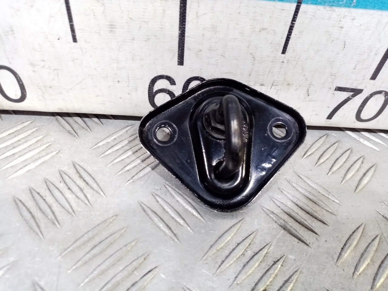 [Б/У] Ответная часть замка капота [Код: 00569332 ]