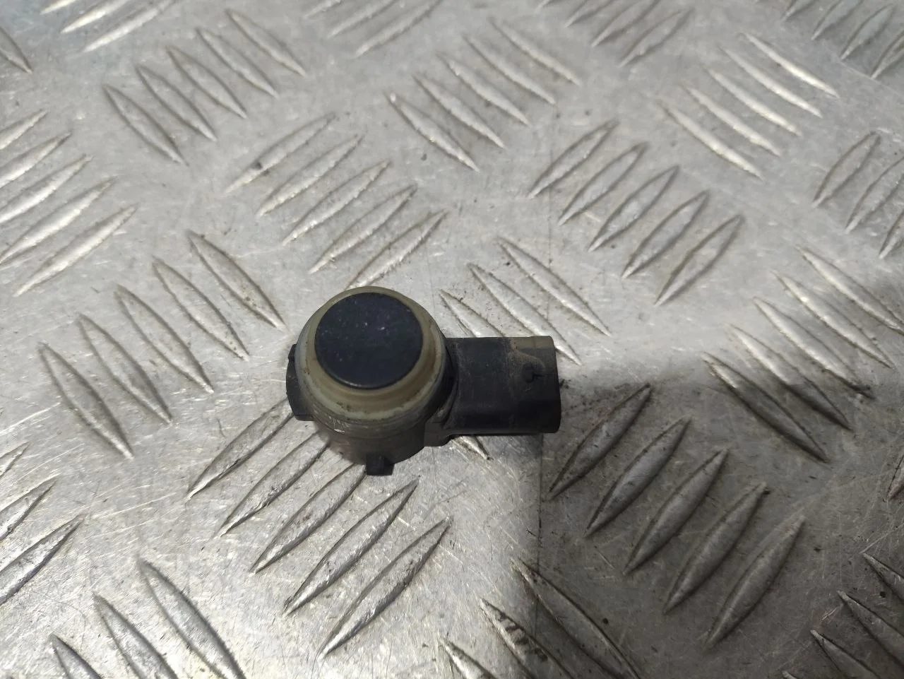 [Б/У] Парктроник Mercedes [Код: 00671474 ]