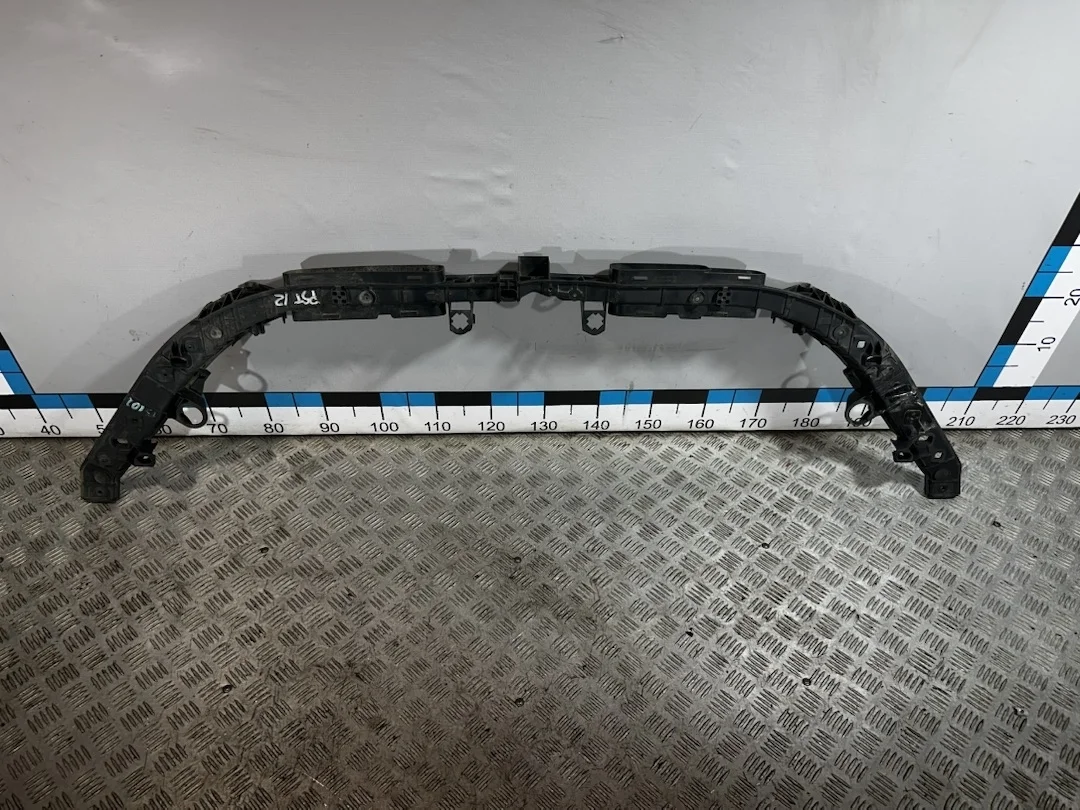 [Б/У] Передняя панель - без кронштейнов фар [ХОРОШЕЕ] [Код: 00671449 ]