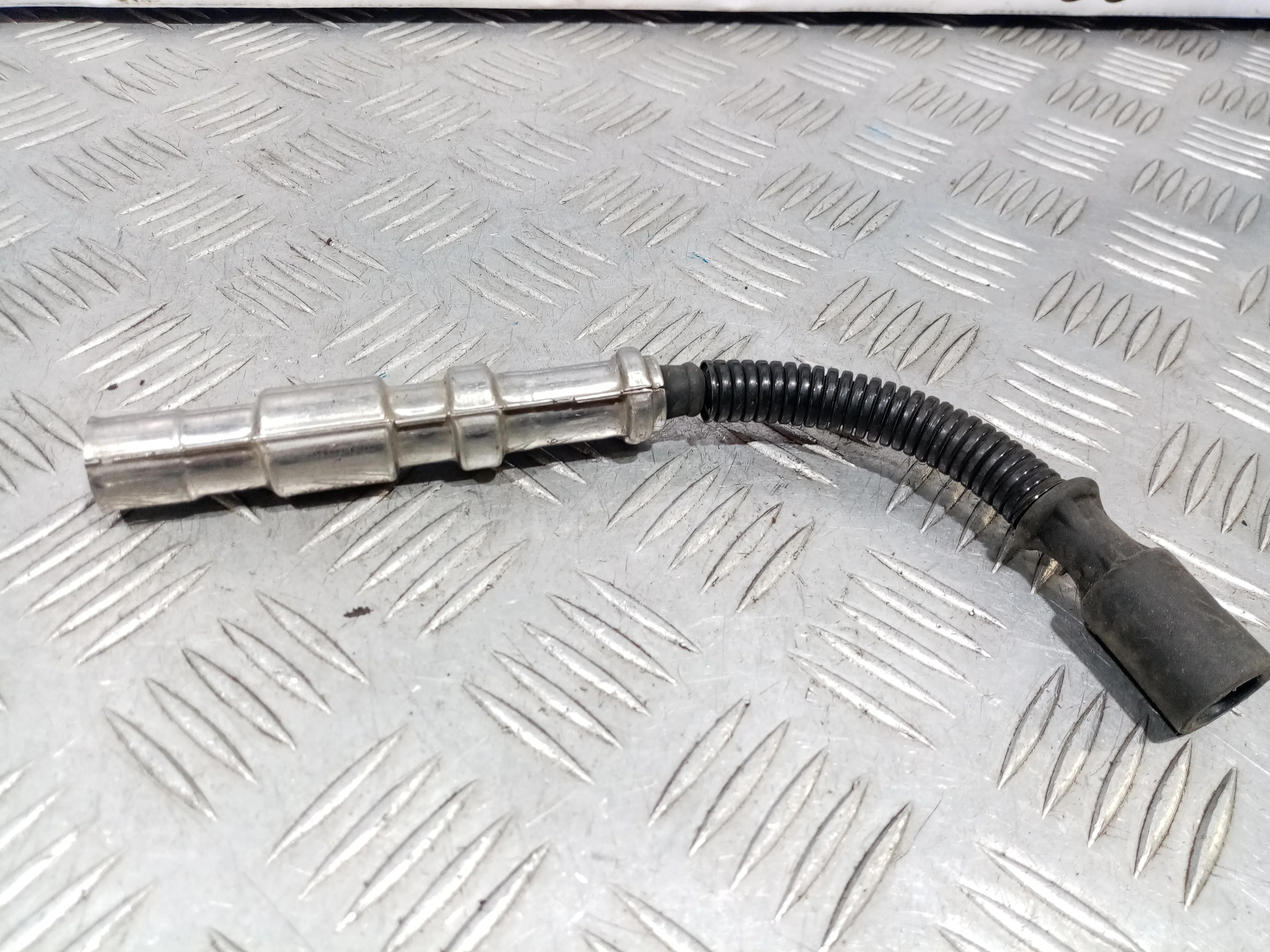 [Б/У] Провод высокого напряжения MB [Код: 00411980 ]