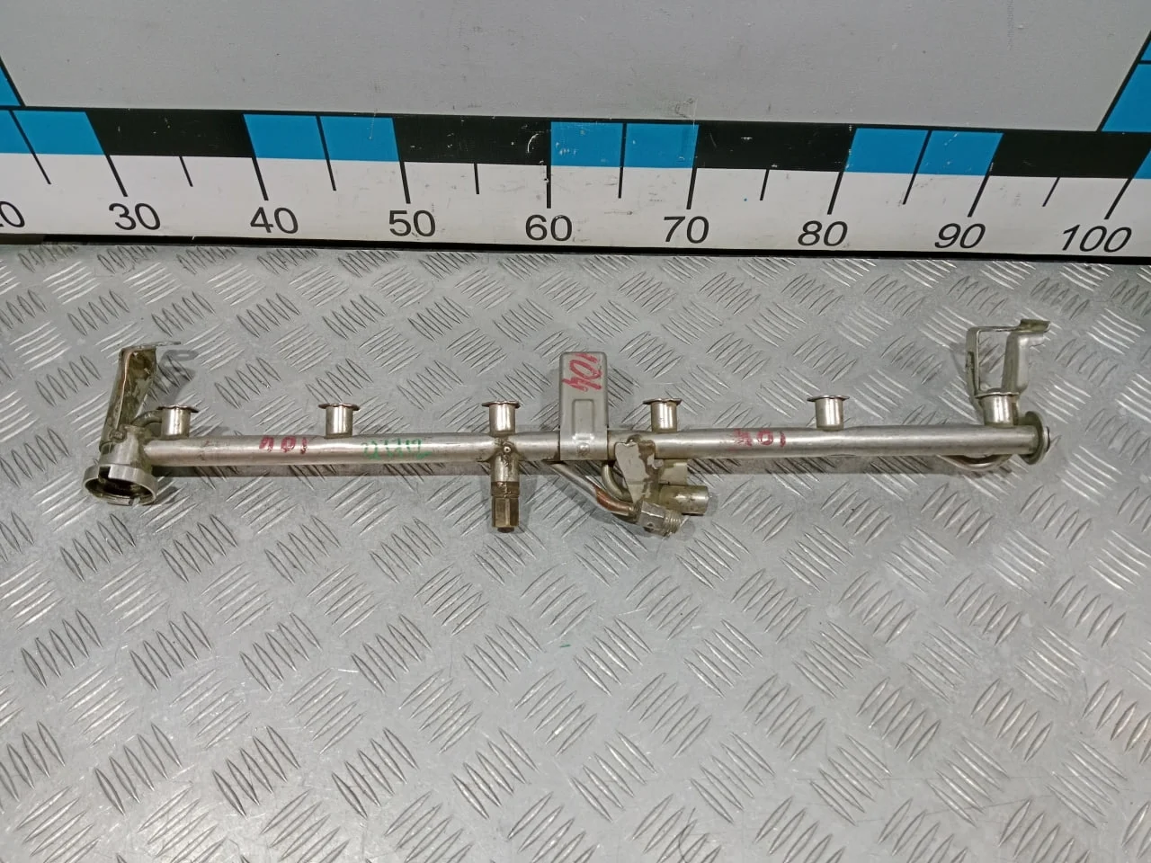 [Б/У] Рейка топливная om.104 [Код: 00668738 ]