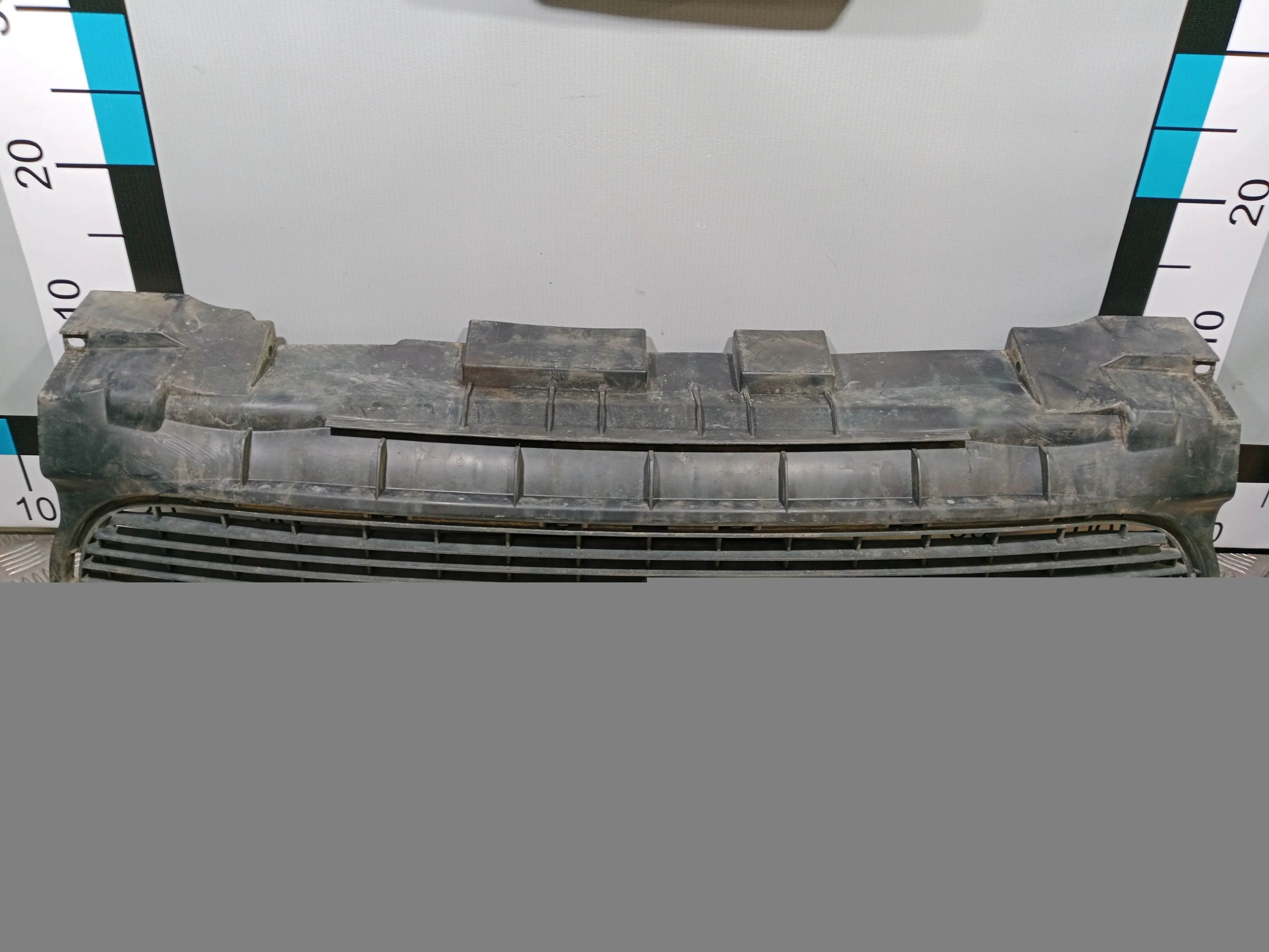 [Б/У] Решетка переднего бампера Mercedes W169 [Код: 00414612 ]