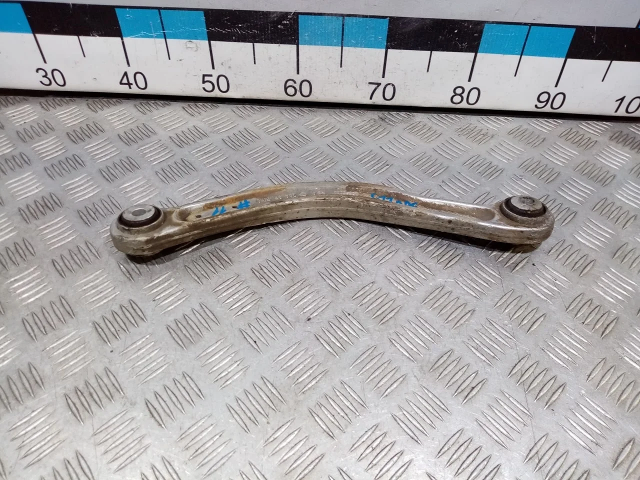 [Б/У] Рычаг задний верхний левый задний [Код: 00541666 ]