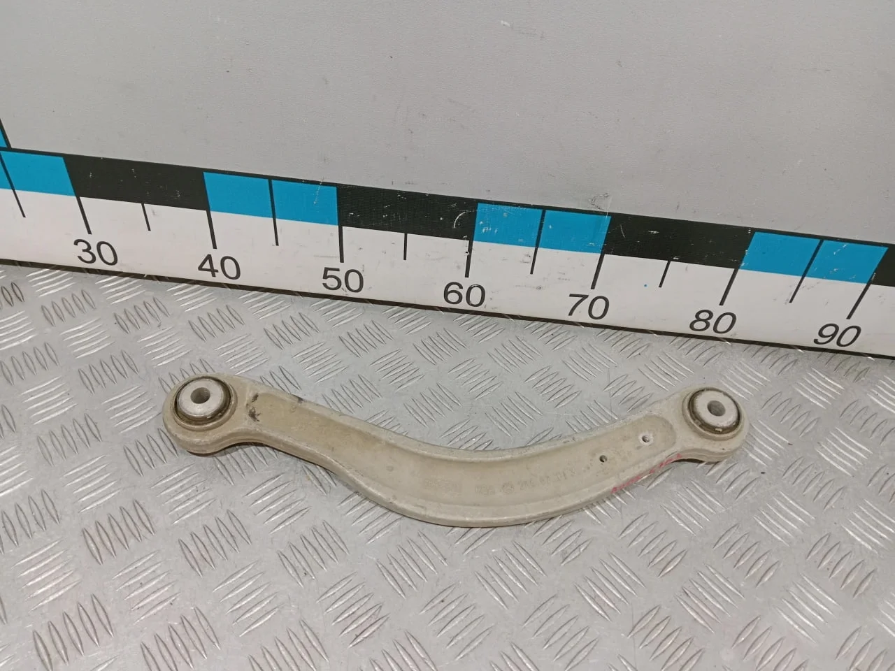 [Б/У] Рычаг задний верхний левый задний [Код: 00674004 ]