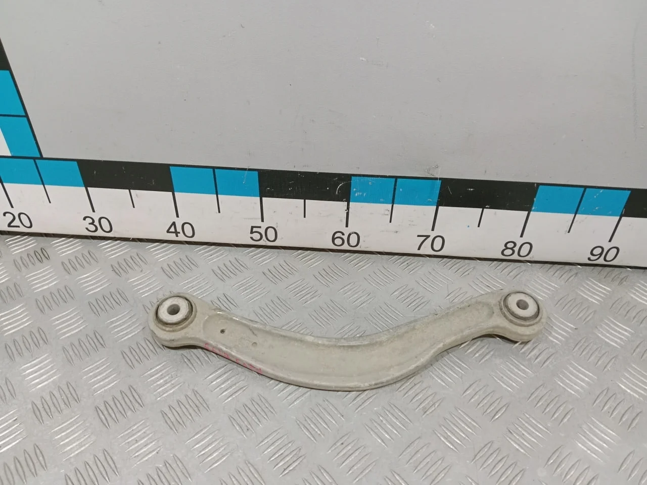 [Б/У] Рычаг задний верхний левый задний [Код: 00674005 ]