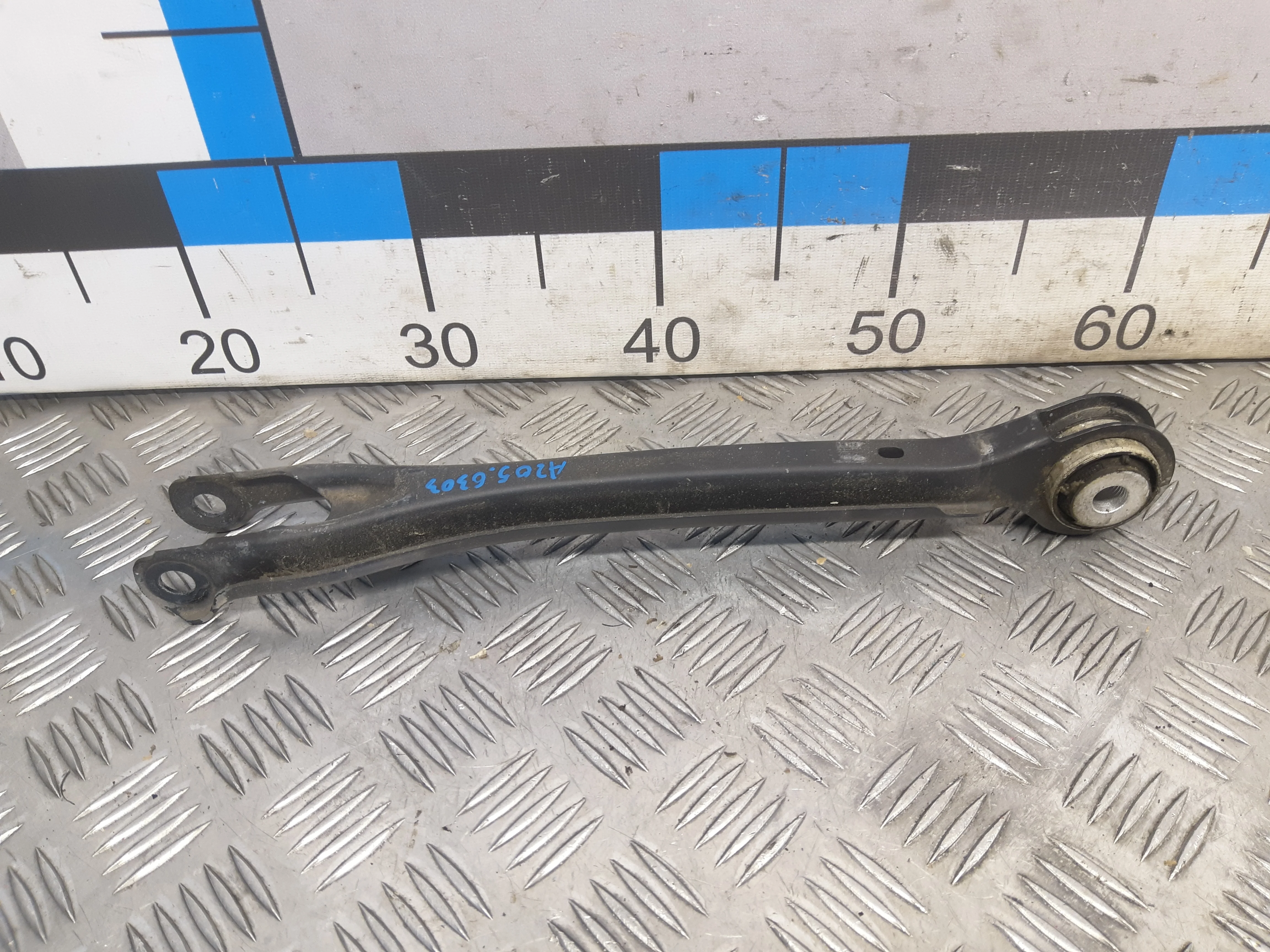 [Б/У] Рычаг задний нижний [Код: 00337003 ]