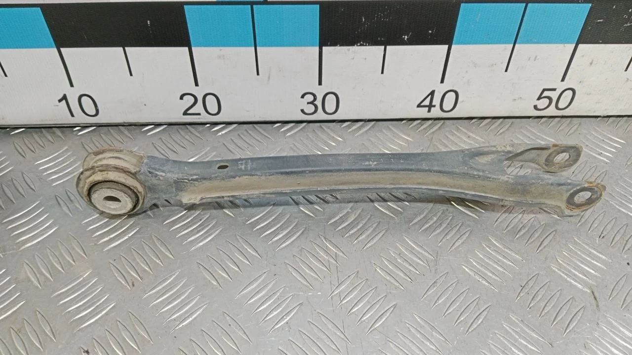 [Б/У] Рычаг задний нижний [Код: 00387462 ]