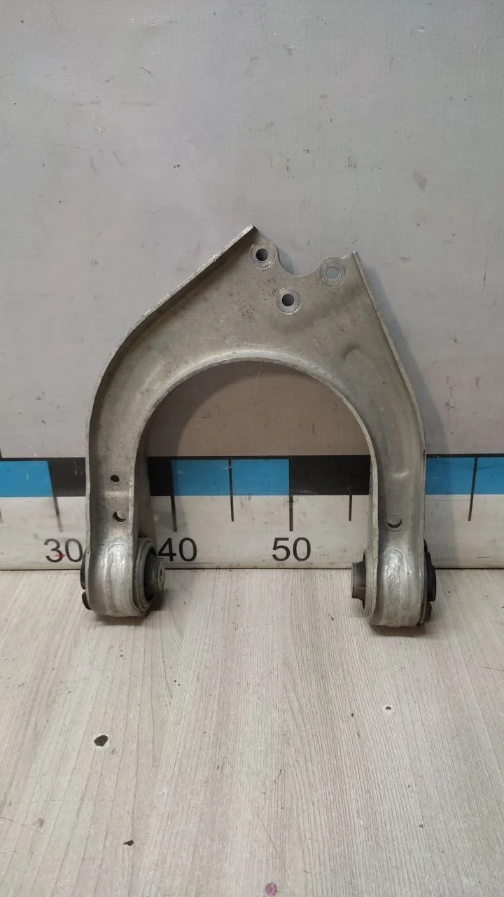 [Б/У] Рычаг передний верхний R=L - Без шаровой [ХОРОШЕЕ] [Код: 00615179 ]