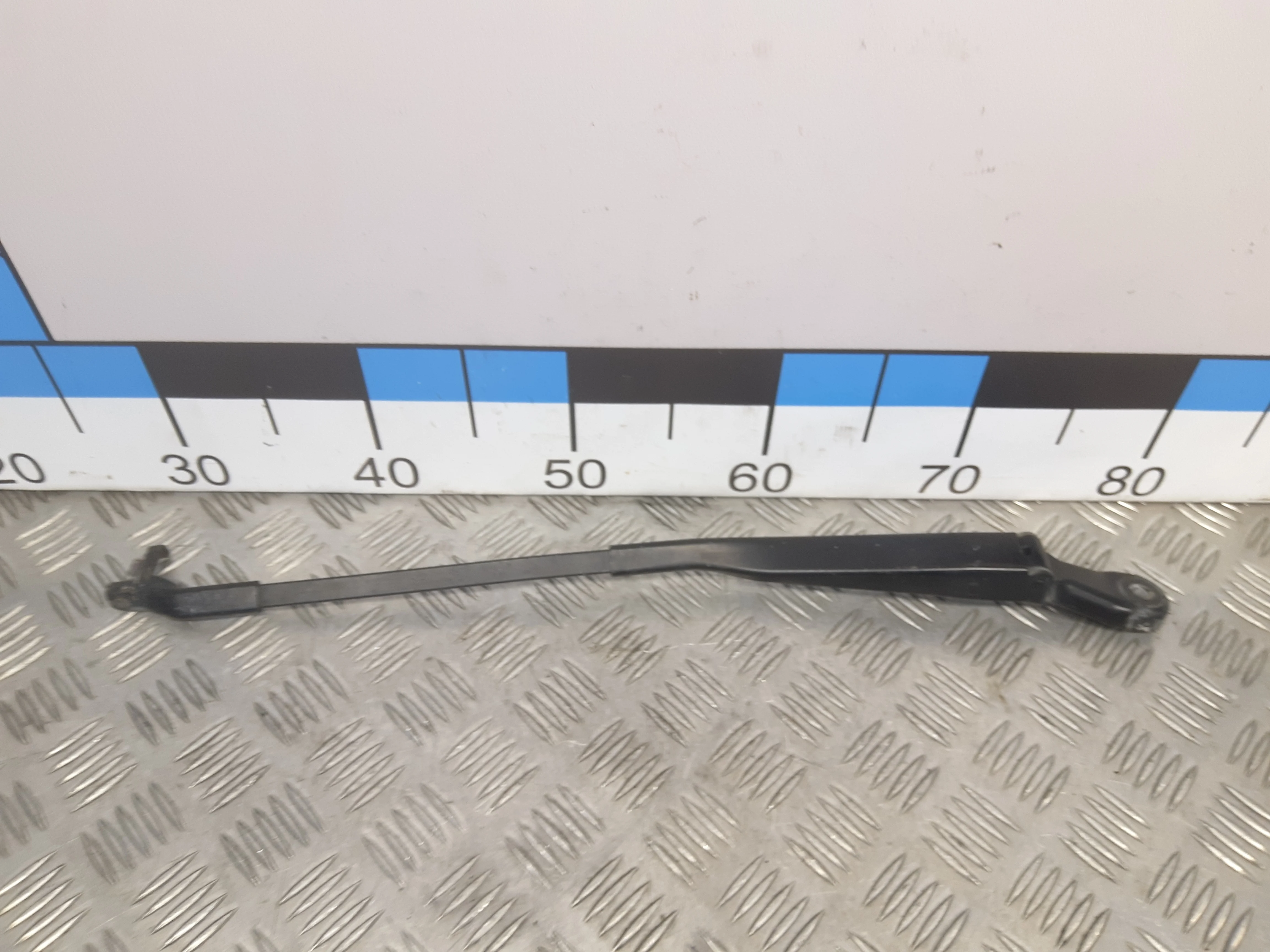 [Б/У] Рычаг стеклоочистителя левый Mercedes W220 [Код: 00294469 ]