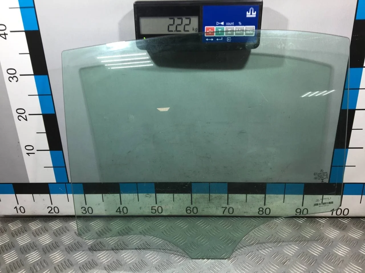 [Б/У] Стекло двери задней левой Mercedes Benz W213 [Код: 00605889 ]