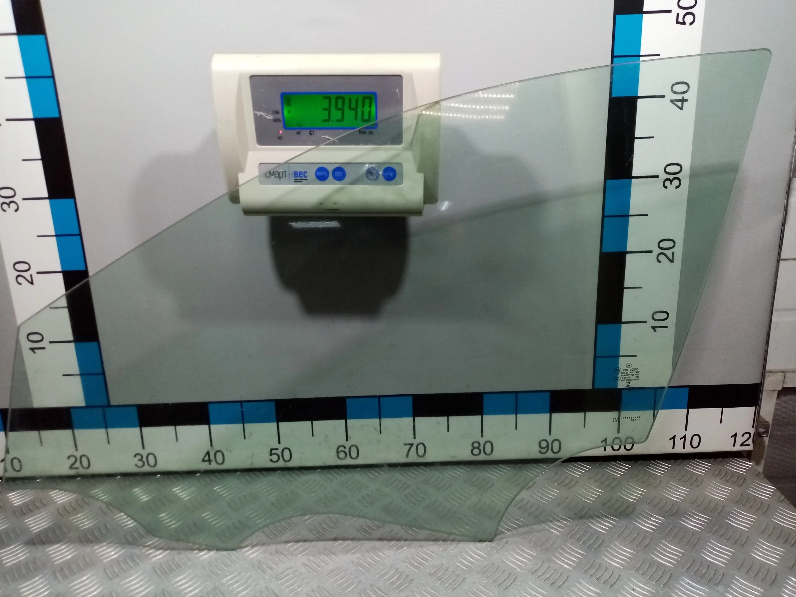 [Б/У] Стекло двери передней левой W213 [Код: 00678848 ]