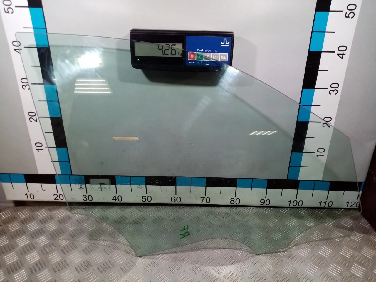 [Б/У] Стекло двери передней правой X253 C253 [Код: 00530106 ]