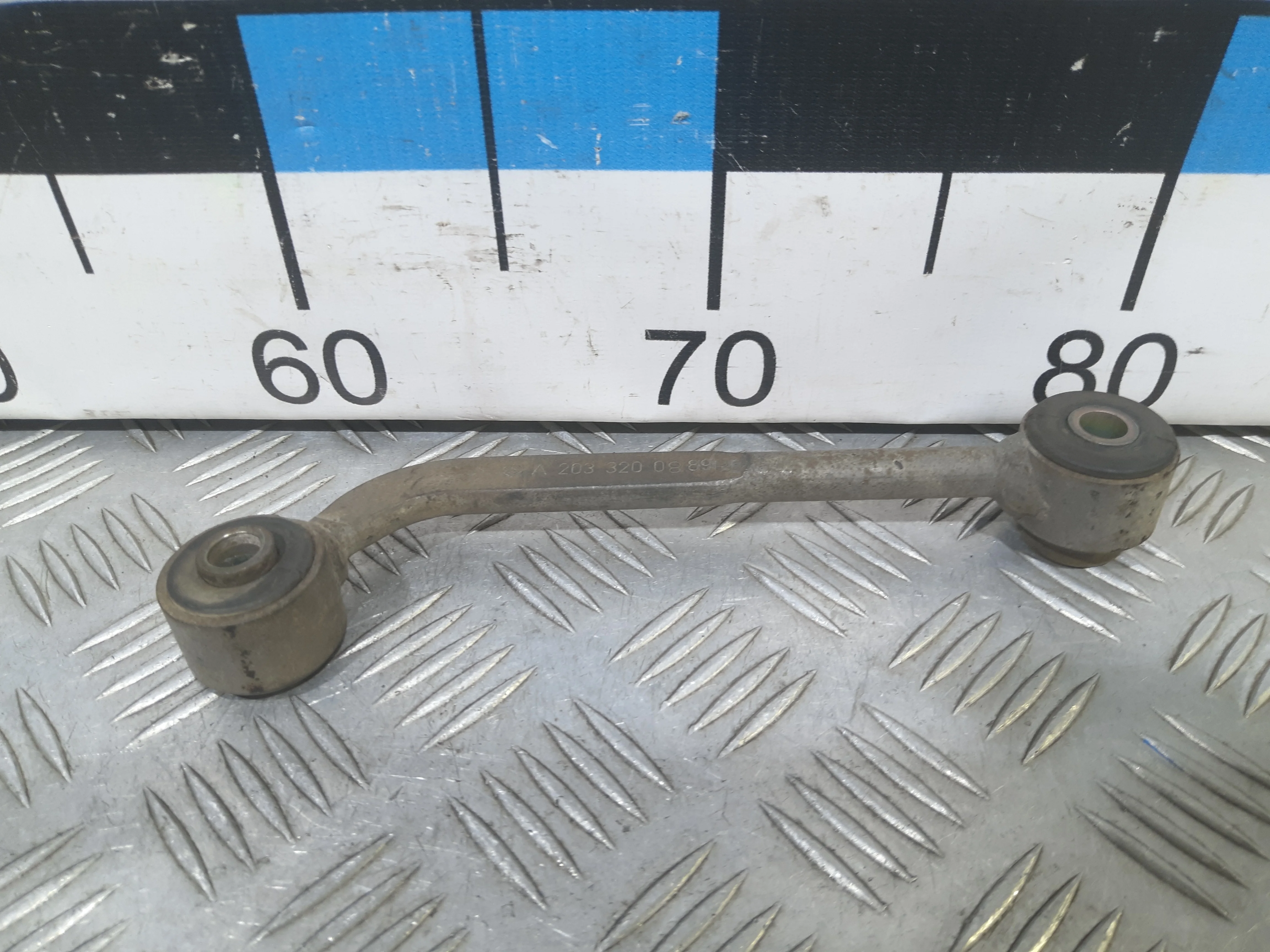 [Б/У] Стойка заднего стабилизатора правая [Код: 00447909 ]