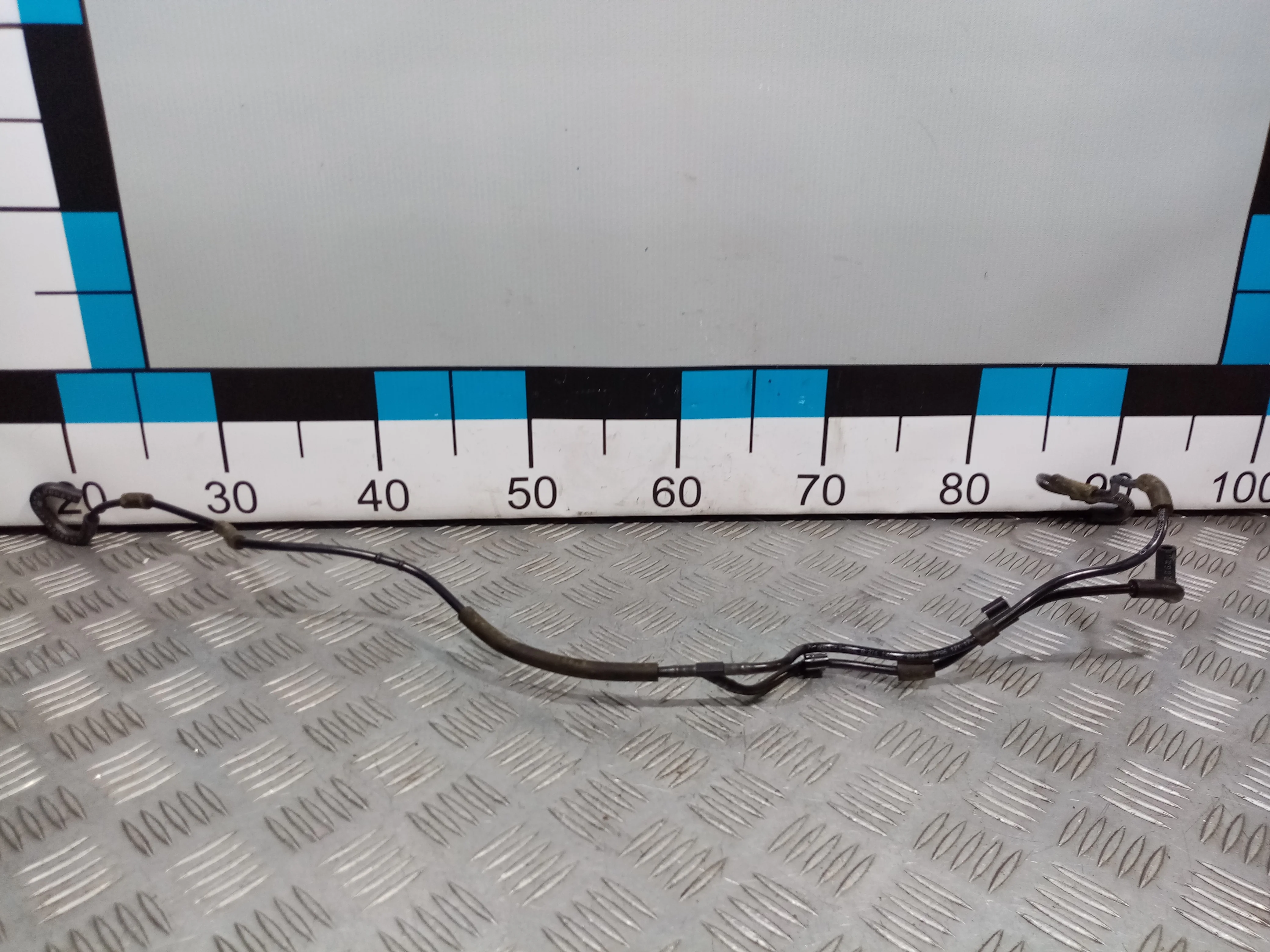 [Б/У] Трубка вакуумная [Код: 00414321 ]