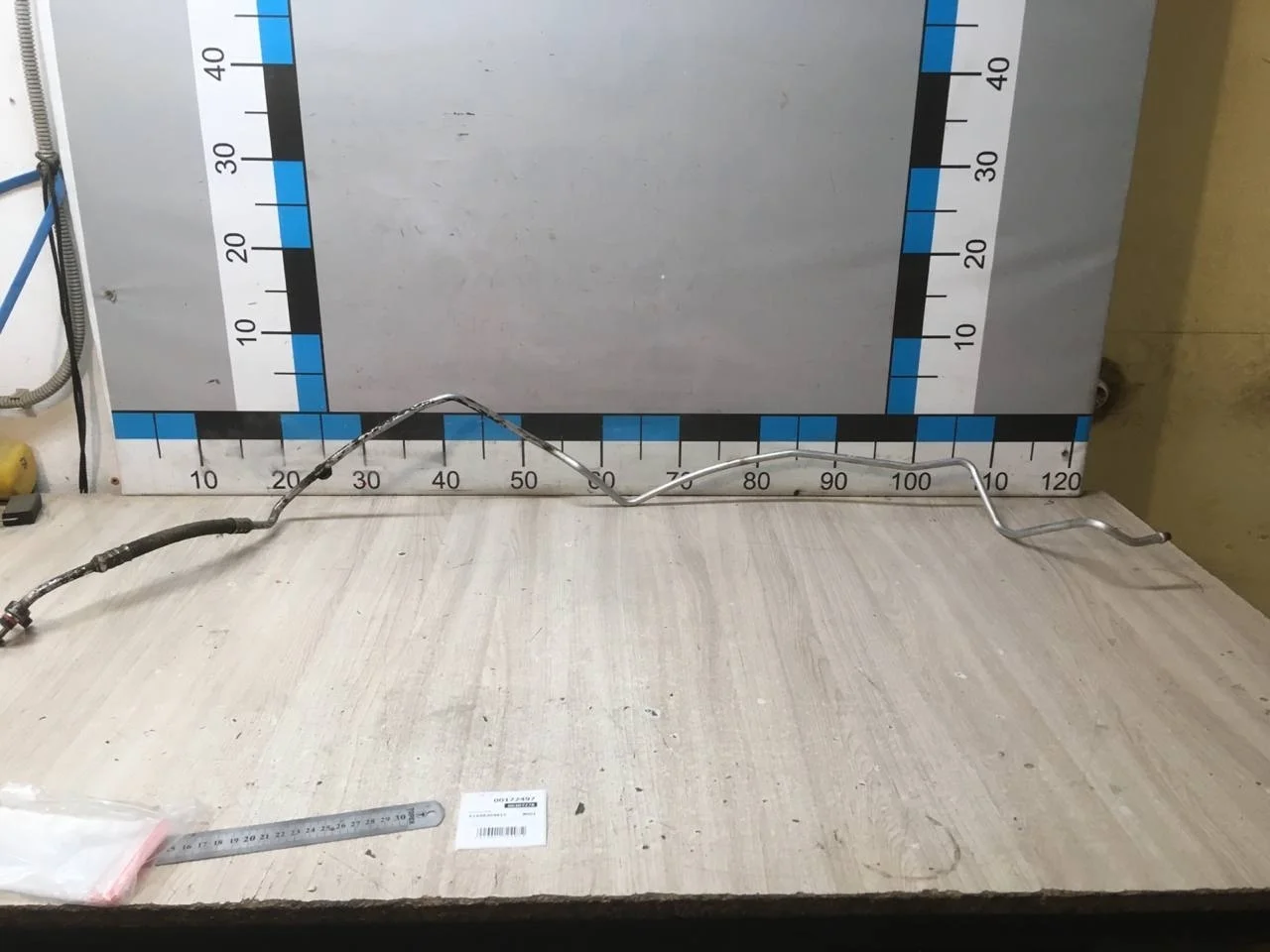 [Б/У] Трубка кондиционера от конденсера к клапану Mercedes Benz [Код: 00307278 ]