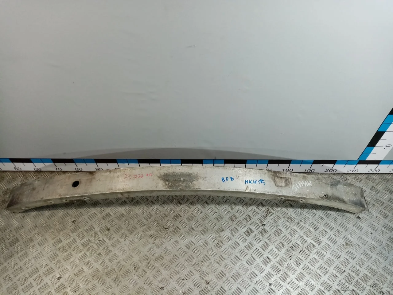 [Б/У] Усилитель переднего бампера Mercedes ML [Код: 00663011 ]