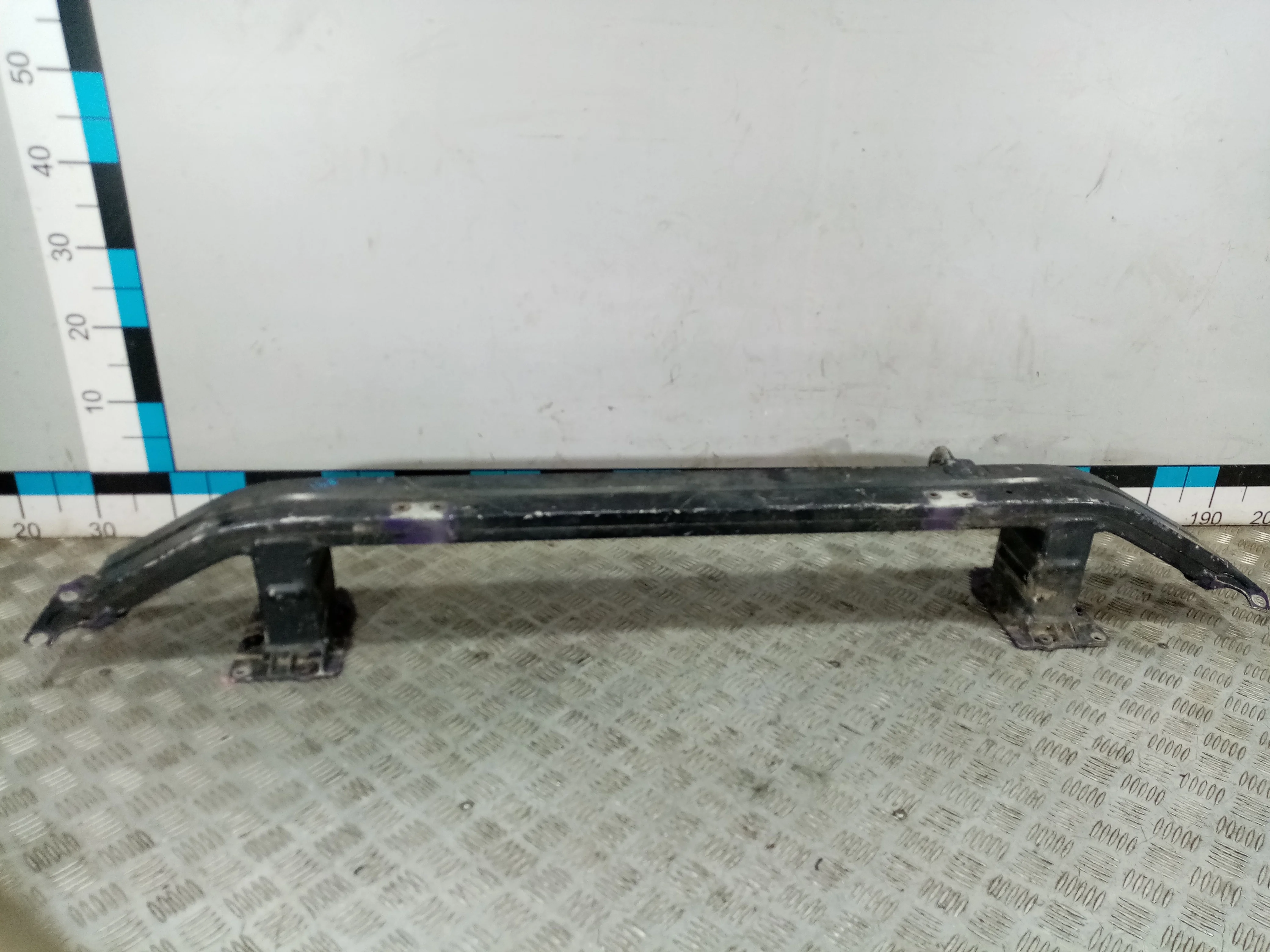 [Б/У] Усилитель переднего бампера Mercedes W168 [Код: 00366108 ]