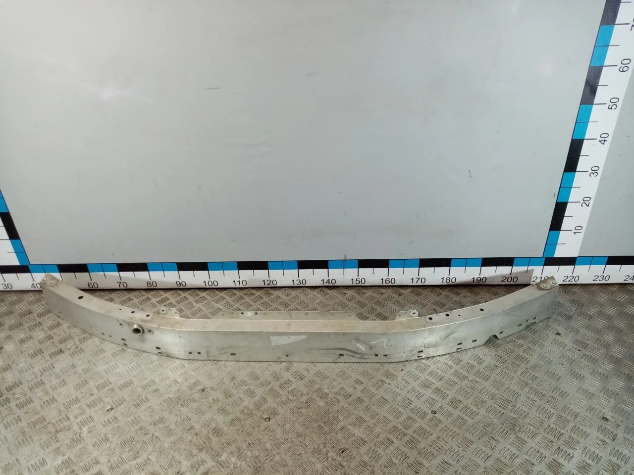 [Б/У] Усилитель переднего бампера X253 C253 [Код: 00676468 ]