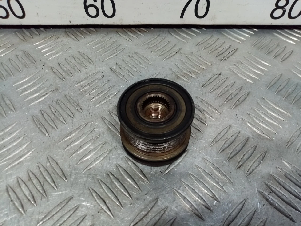 [ЧАСТЬ Б/У] Генератор 14V/200A - Шкив [Код: 00634948 ]