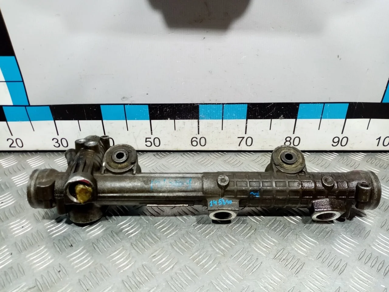 [ЧАСТЬ Б/У] Рейка рулевая Mercedes W211 - Корпус рулевой рейки [Код: 00585174 ]