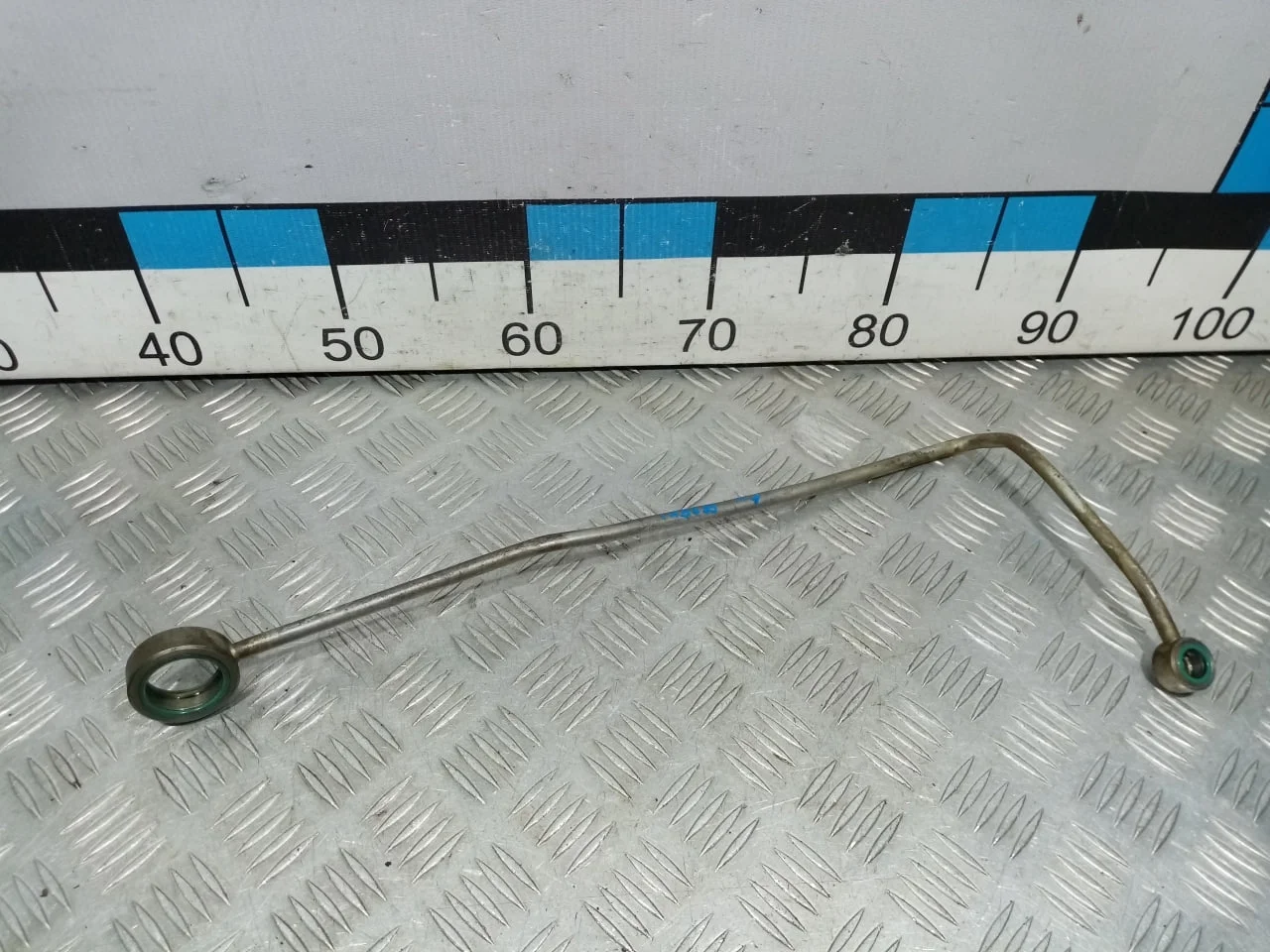 [ЧАСТЬ Б/У] Рейка рулевая Mercedes W211 - Трубка рулевой рейки [Код: 00585247 ]