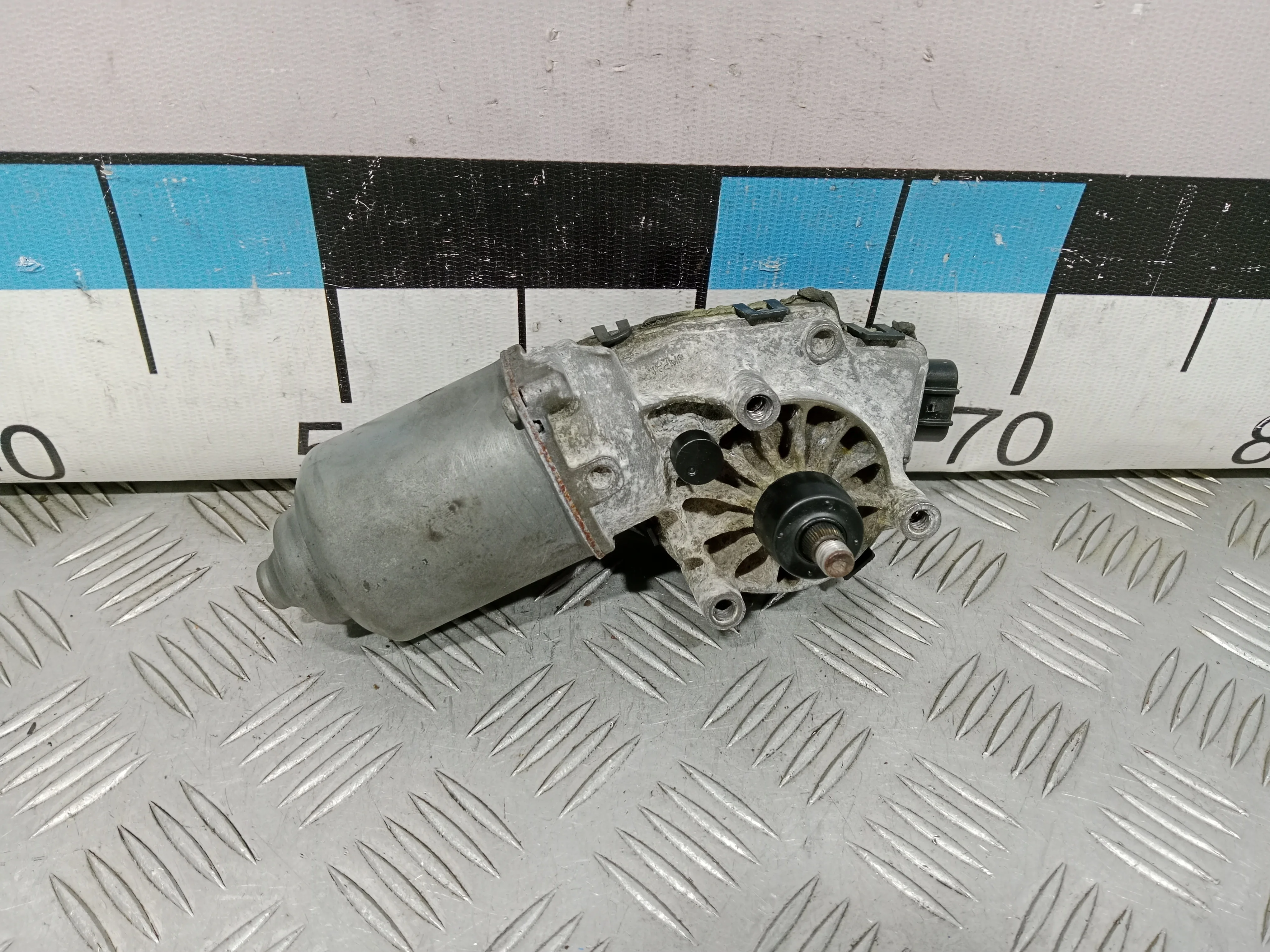 [Б/У] Моторчик стеклоочистителя передний [Код: 00396817]