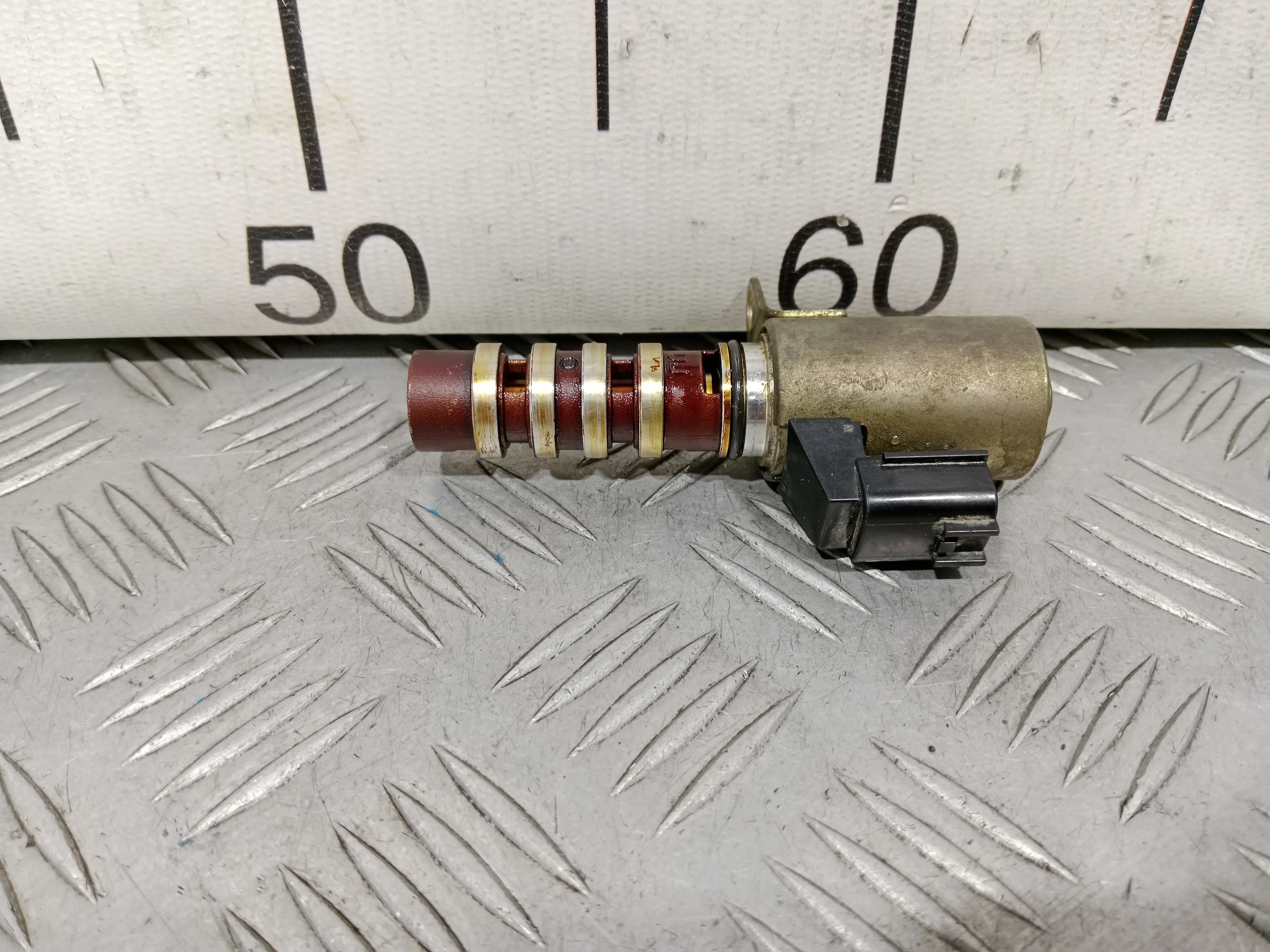 [Б/У] Клапан электромагнитный изменения фаз [Код: 00399504]