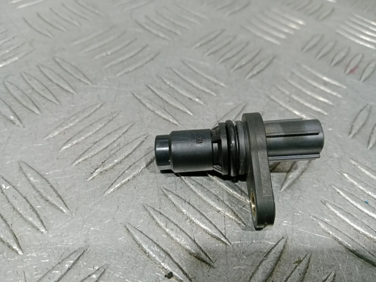 [Б/У] Датчик положения распредвала - (Состояние: Отличное пробег 40т) [Код: 00682750 ]