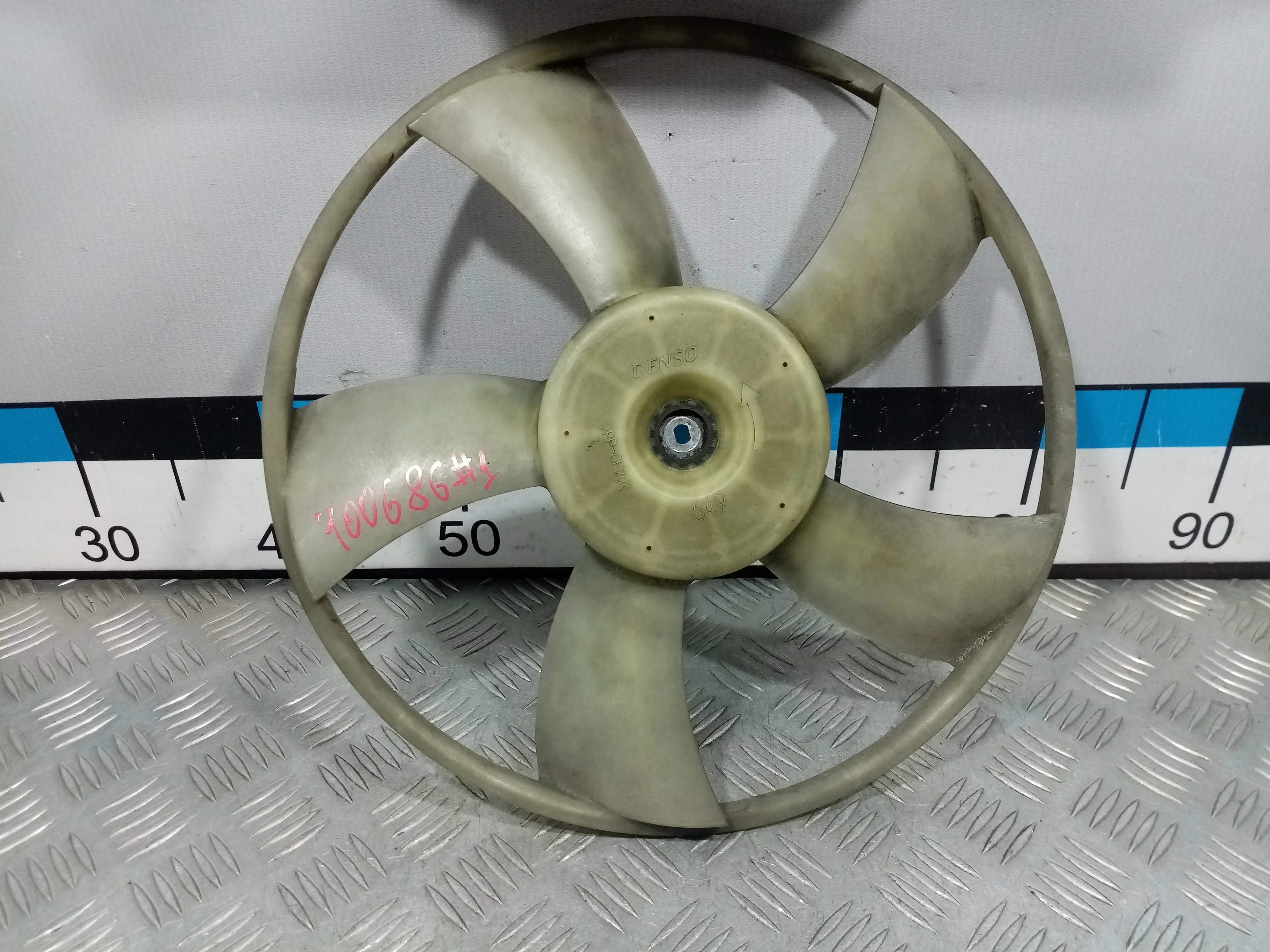 [Б/У] Крыльчатка вентилятора toyota [Код: 00470416]