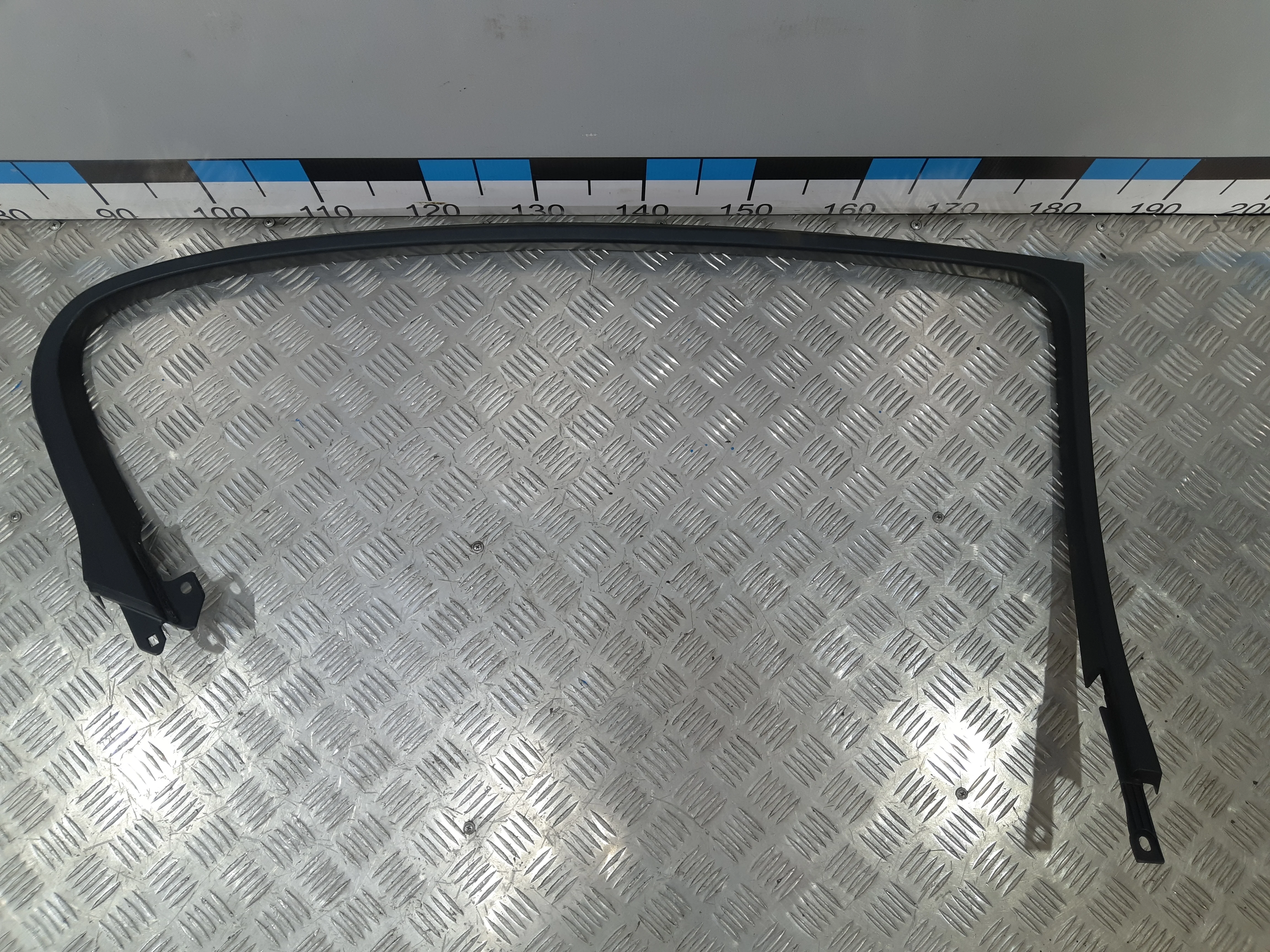 [Б/У] Накладка двери задней левой Lexus GS 300/400/430 2005-2011 [Код: 00320847]