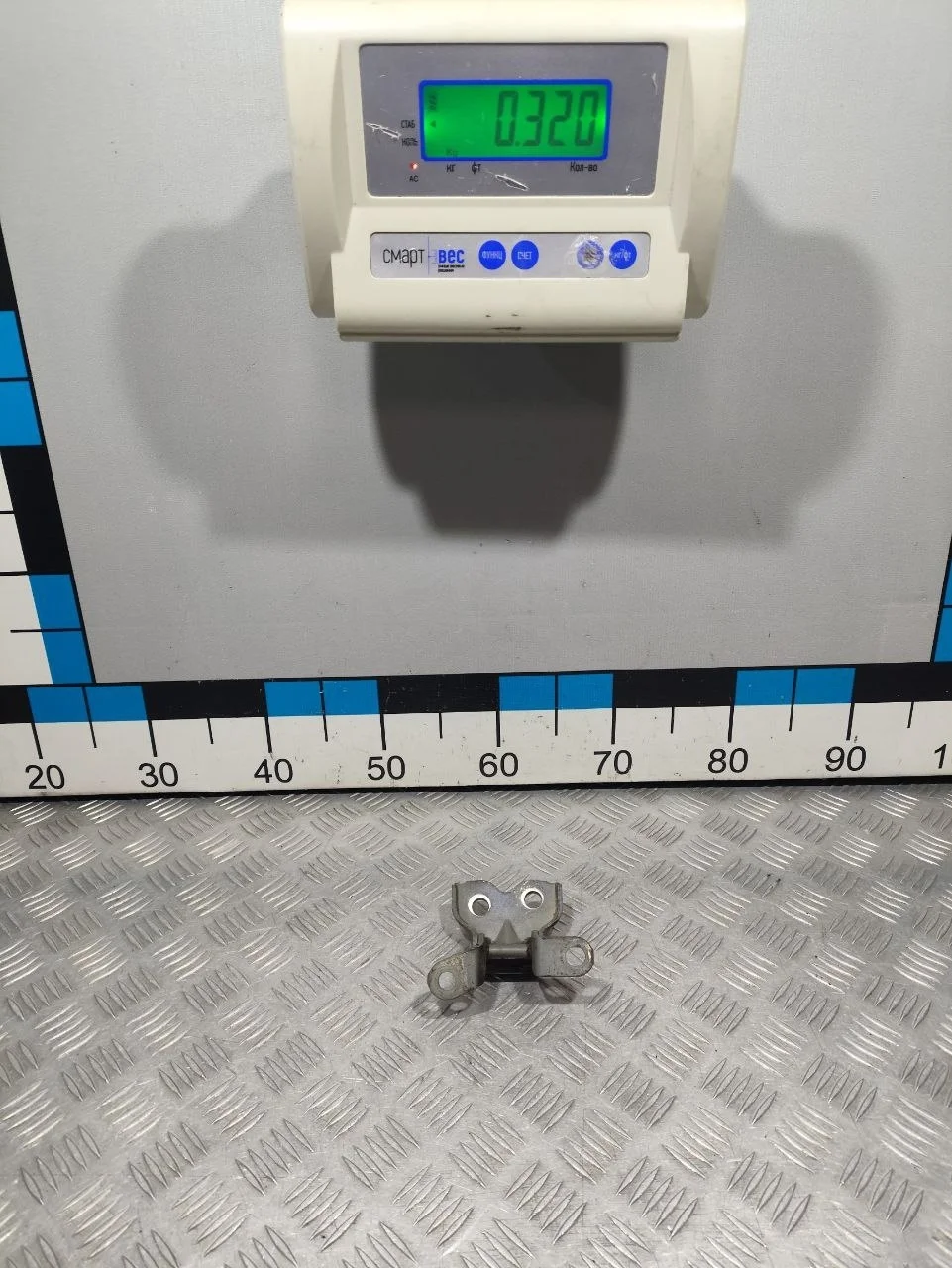 [Б/У] Петля двери передней левой нижняя Corolla [Код: 00679945 ]