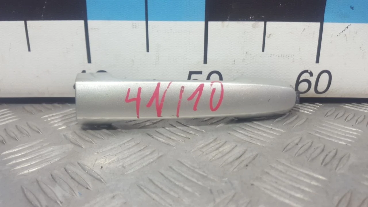 [Б/У] Ручка двери наружная Auris [Код: 00377258 ]