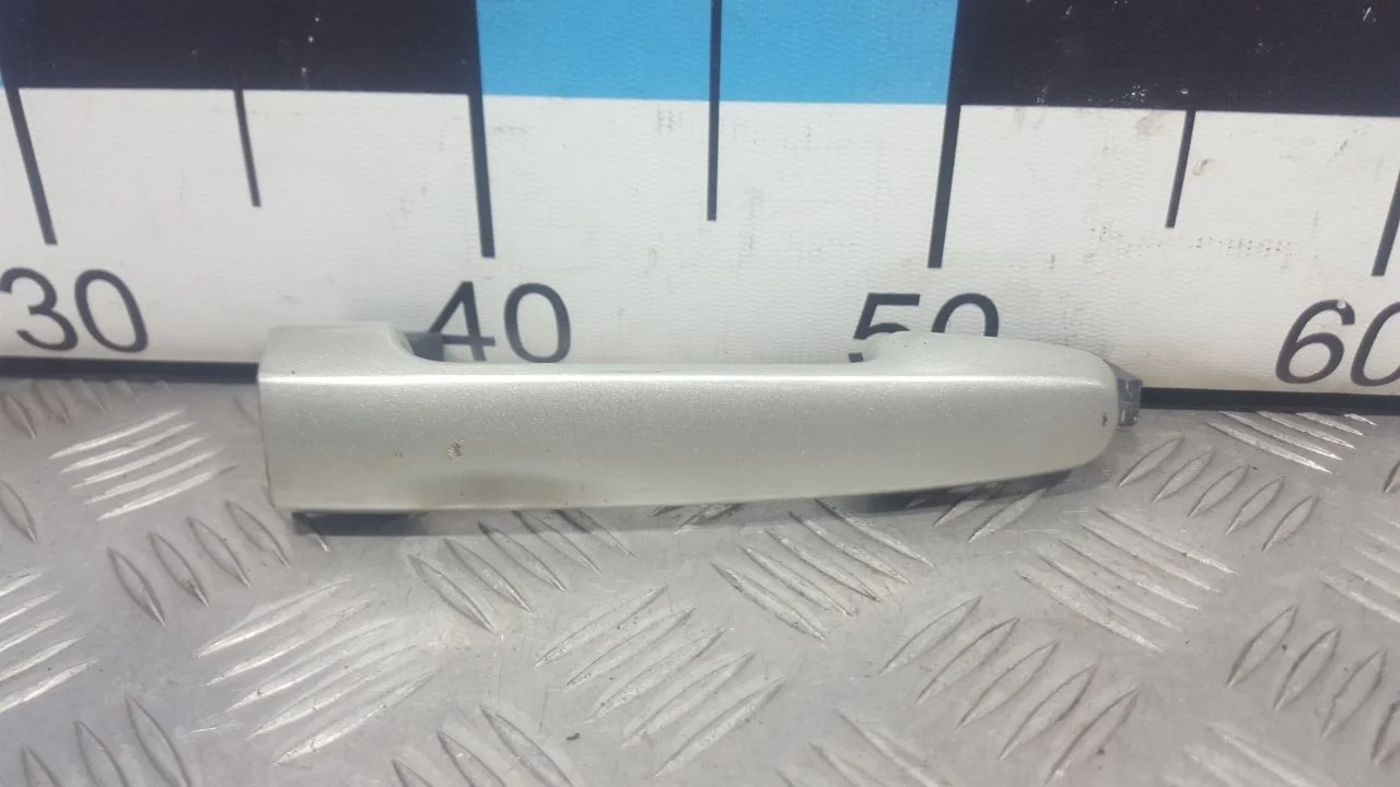 [Б/У] Ручка двери наружная Auris [Код: 00377268 ]