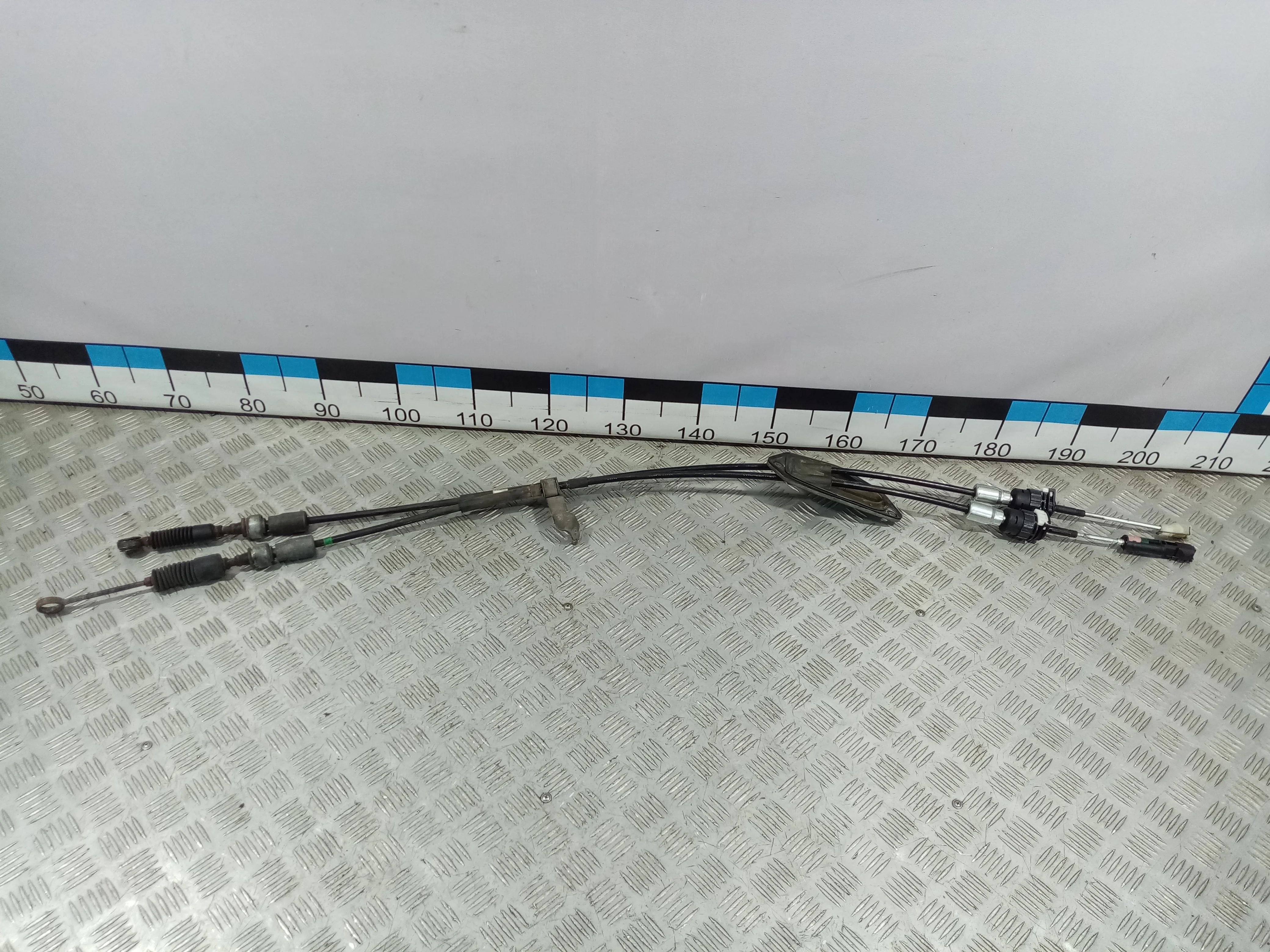 [Б/У] Трос КПП Auris [Код: 00385056]