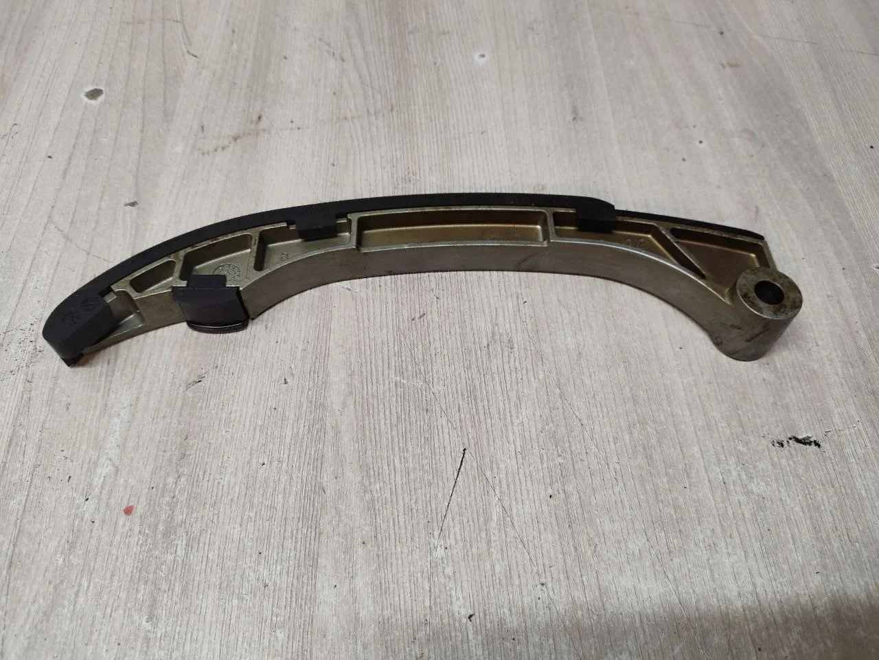 [Б/У] Успокоитель цепи TOYOTA - рабочие потертости [Незначительные дефекты] [Код: 00338152]