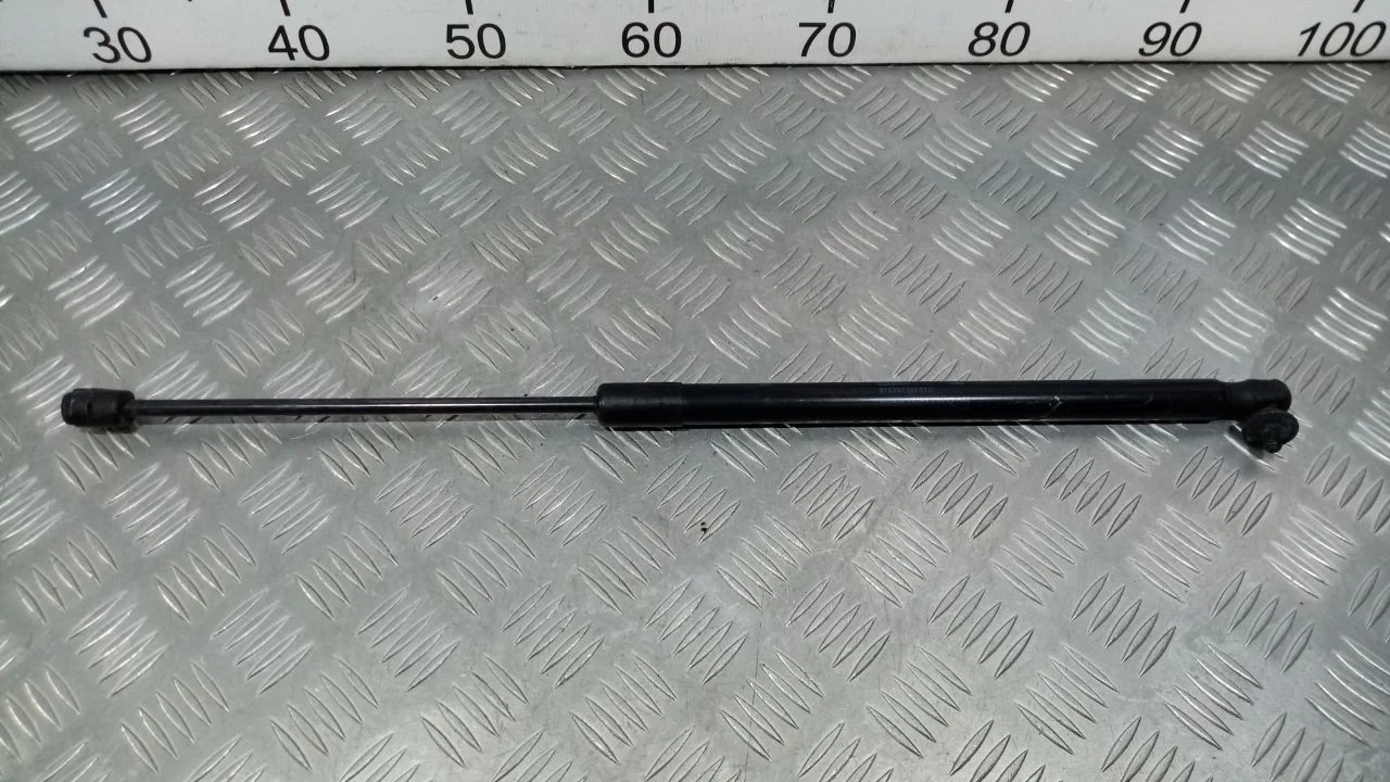 [Б/У] Амортизатор крышки багажника для Skoda Superb [Код: 00377270 ]