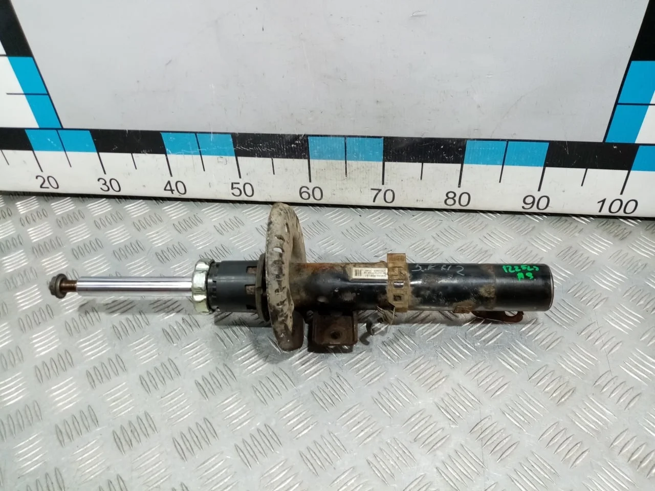 [Б/У] Амортизатор передний Skoda VW Seat [Код: 00600850 ]