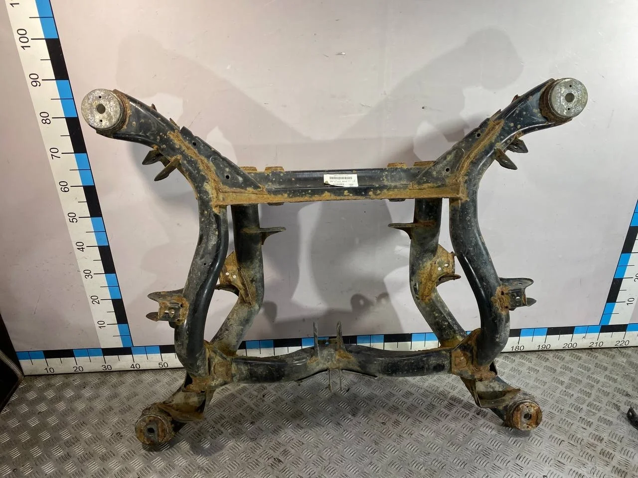 [Б/У] Балка задняя - (Состояние: ХОРОШЕЕ) [ХОРОШЕЕ] [Код: 00611037 ]