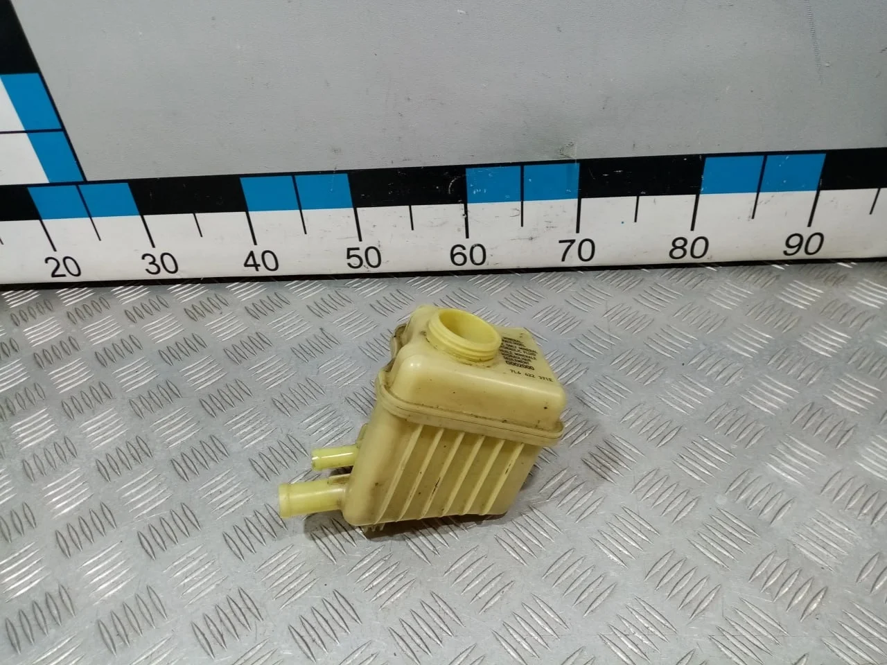 [Б/У] Бачок гидроусилителя [Код: 00677776 ]