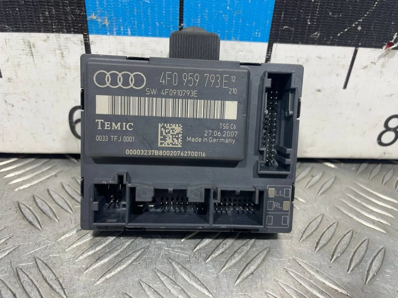 [Б/У] Блок комфорта передней левой двери [Код: 00295962 ]